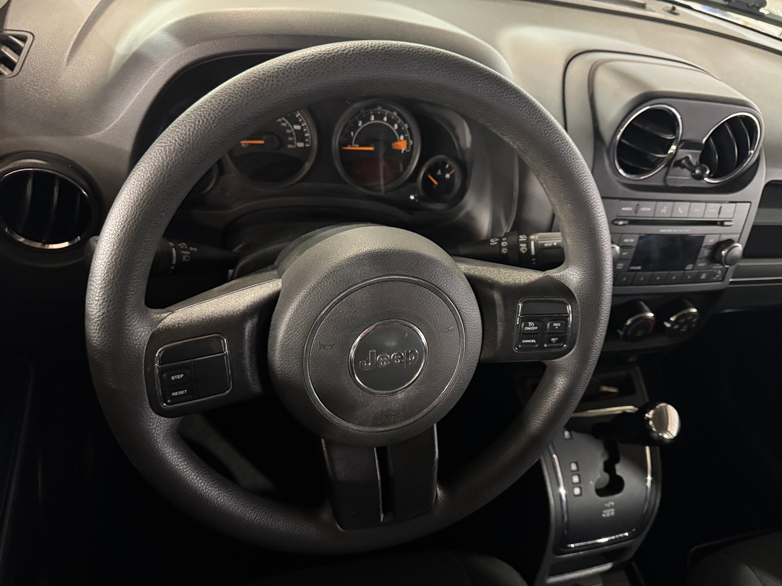 Thumbnail: 2016 Jeep Patriot - 5