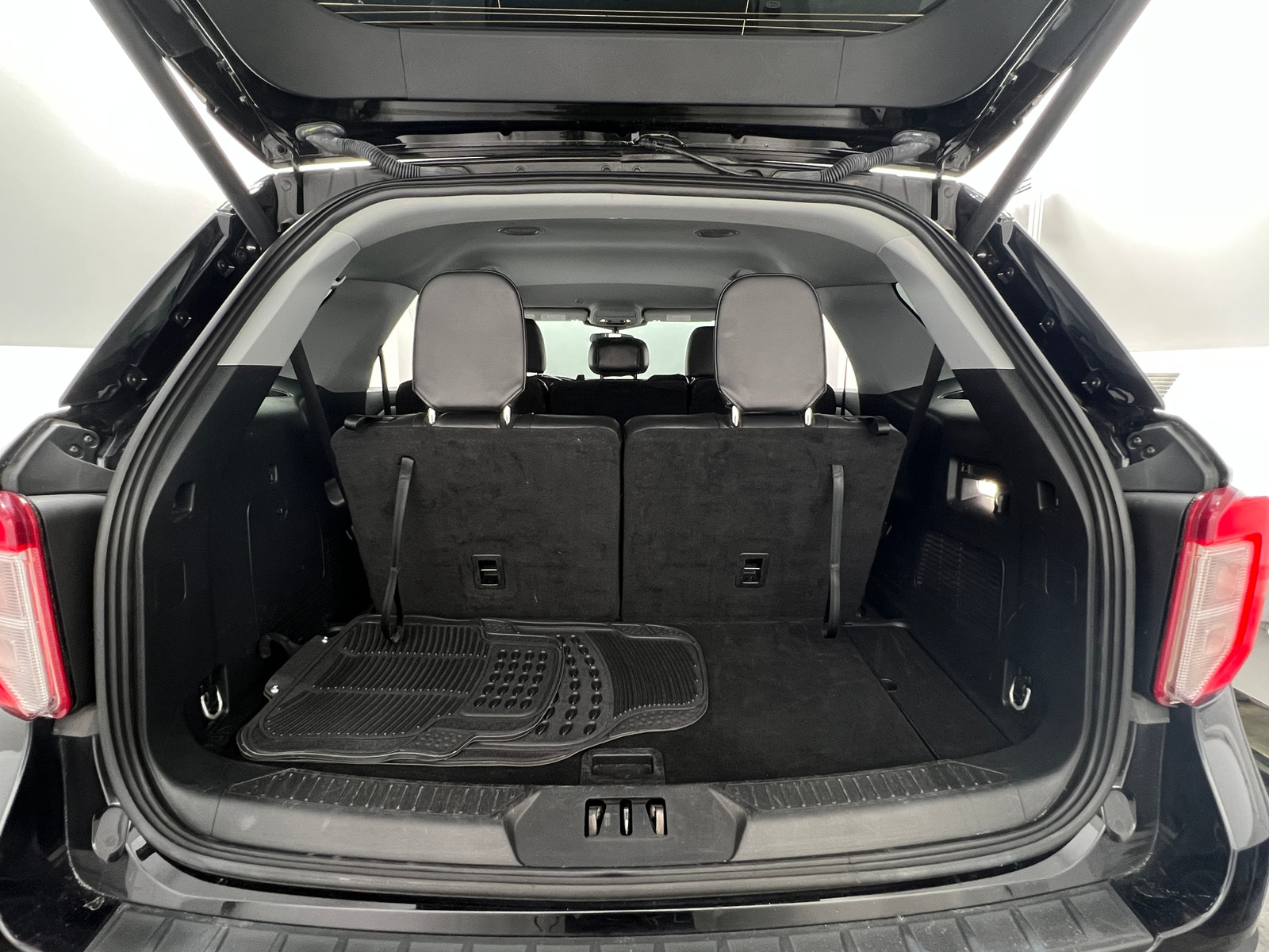 Thumbnail: 2024 Ford Explorer - 6