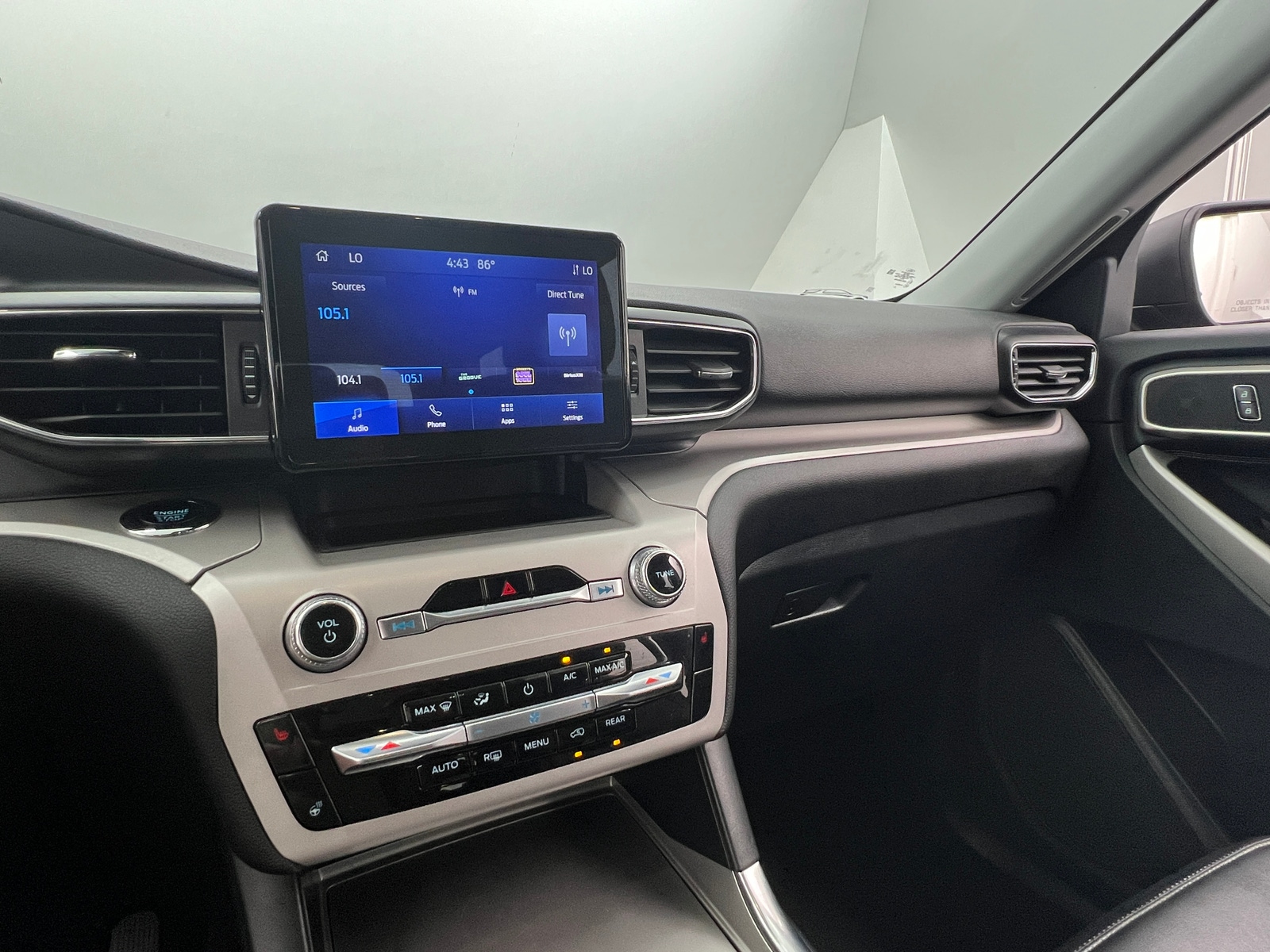 Thumbnail: 2024 Ford Explorer - 3