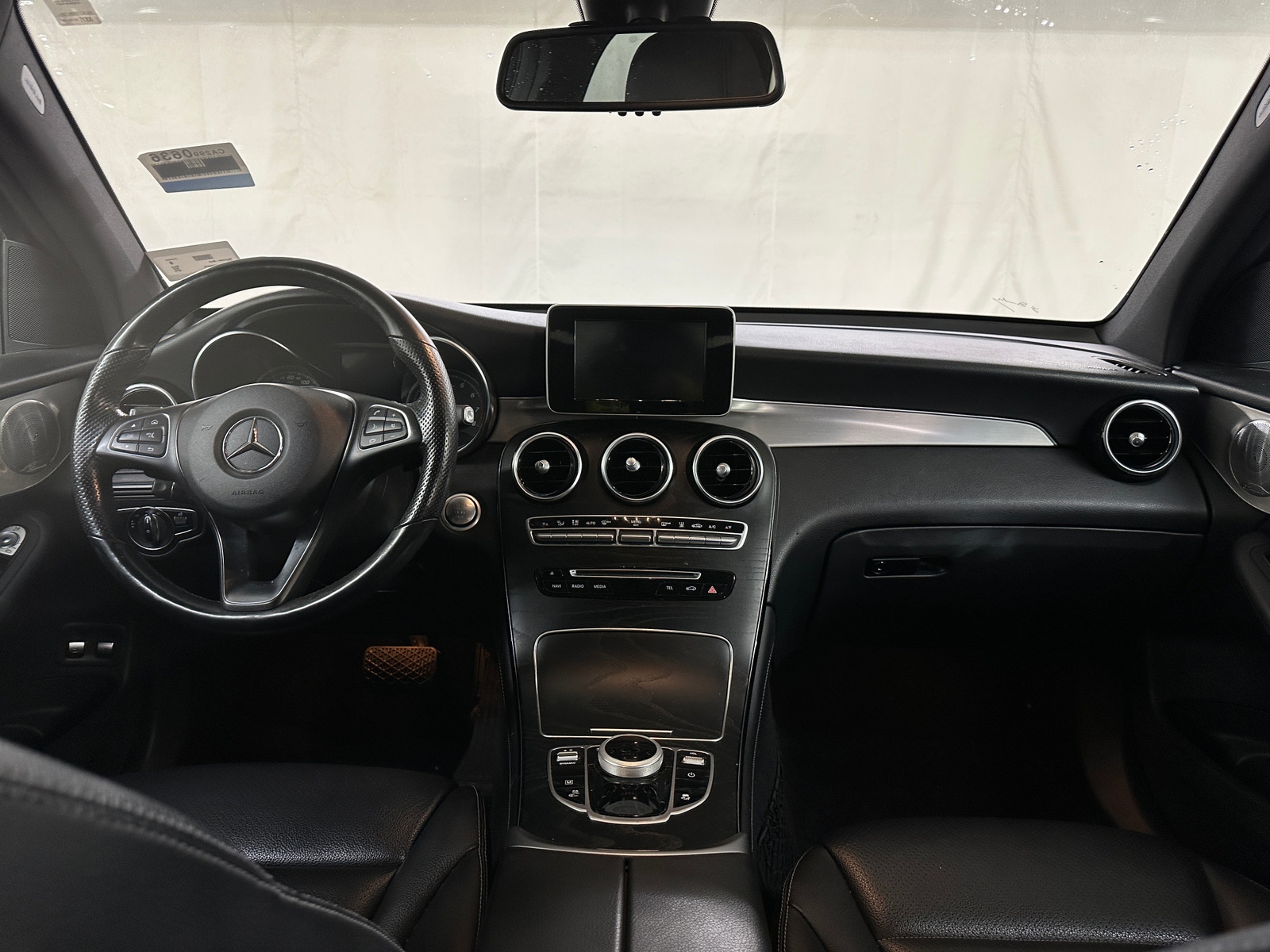 Thumbnail: 2019 Mercedes-Benz GLC - 2