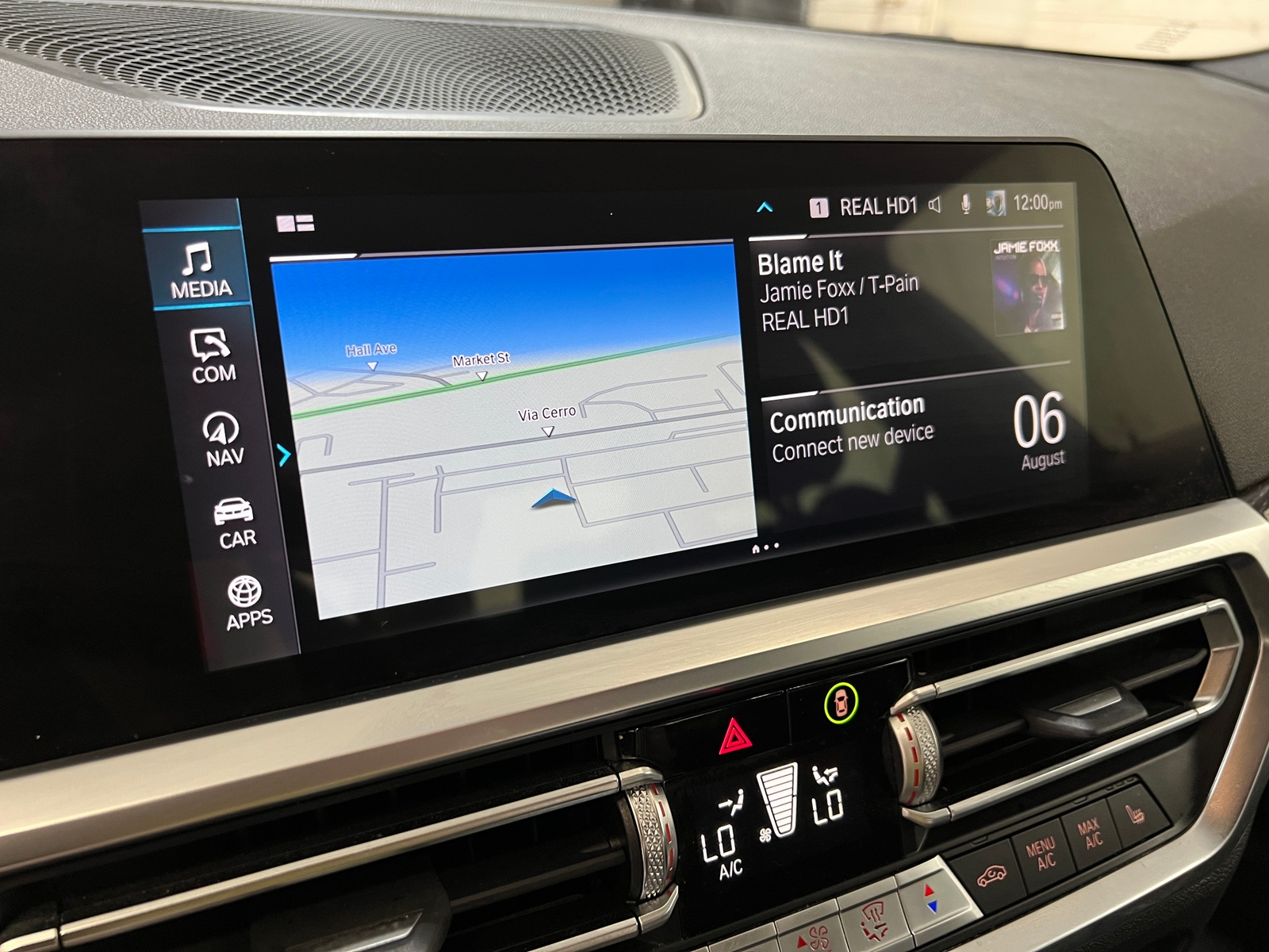 Thumbnail: 2022 BMW 3 Series - 3