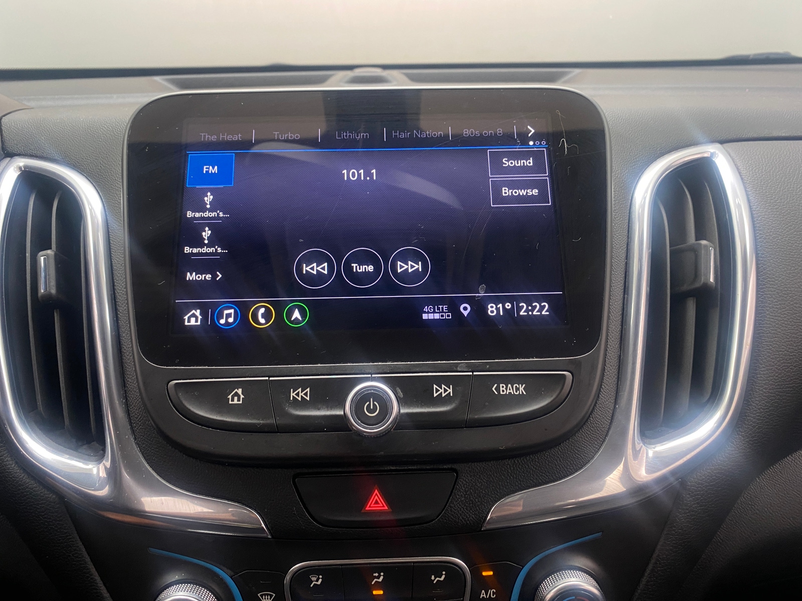 Thumbnail: 2019 Chevrolet Equinox - 4