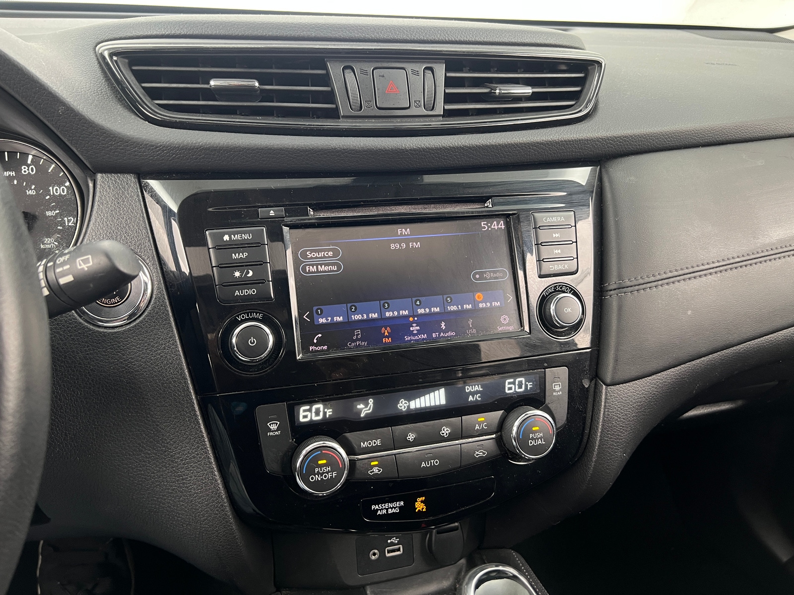 Thumbnail: 2018 Nissan Rogue - 3
