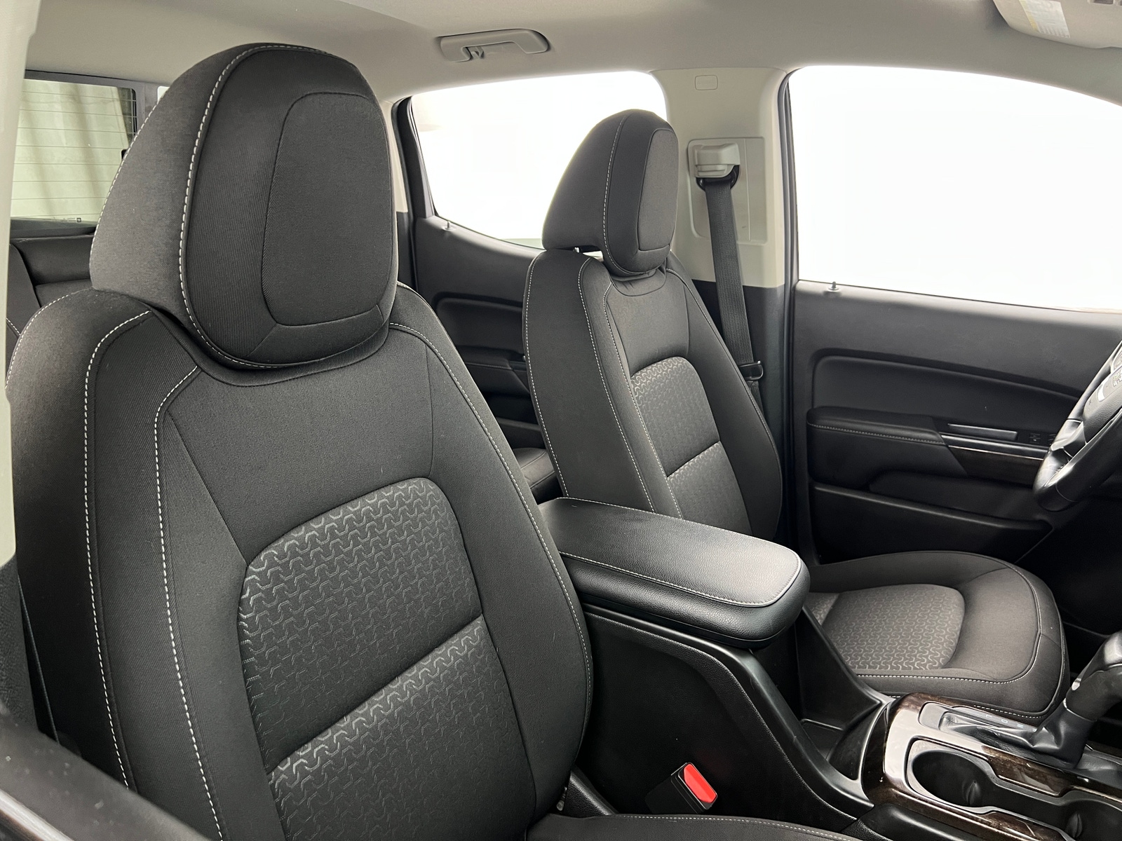 Thumbnail: 2017 GMC Canyon - 2