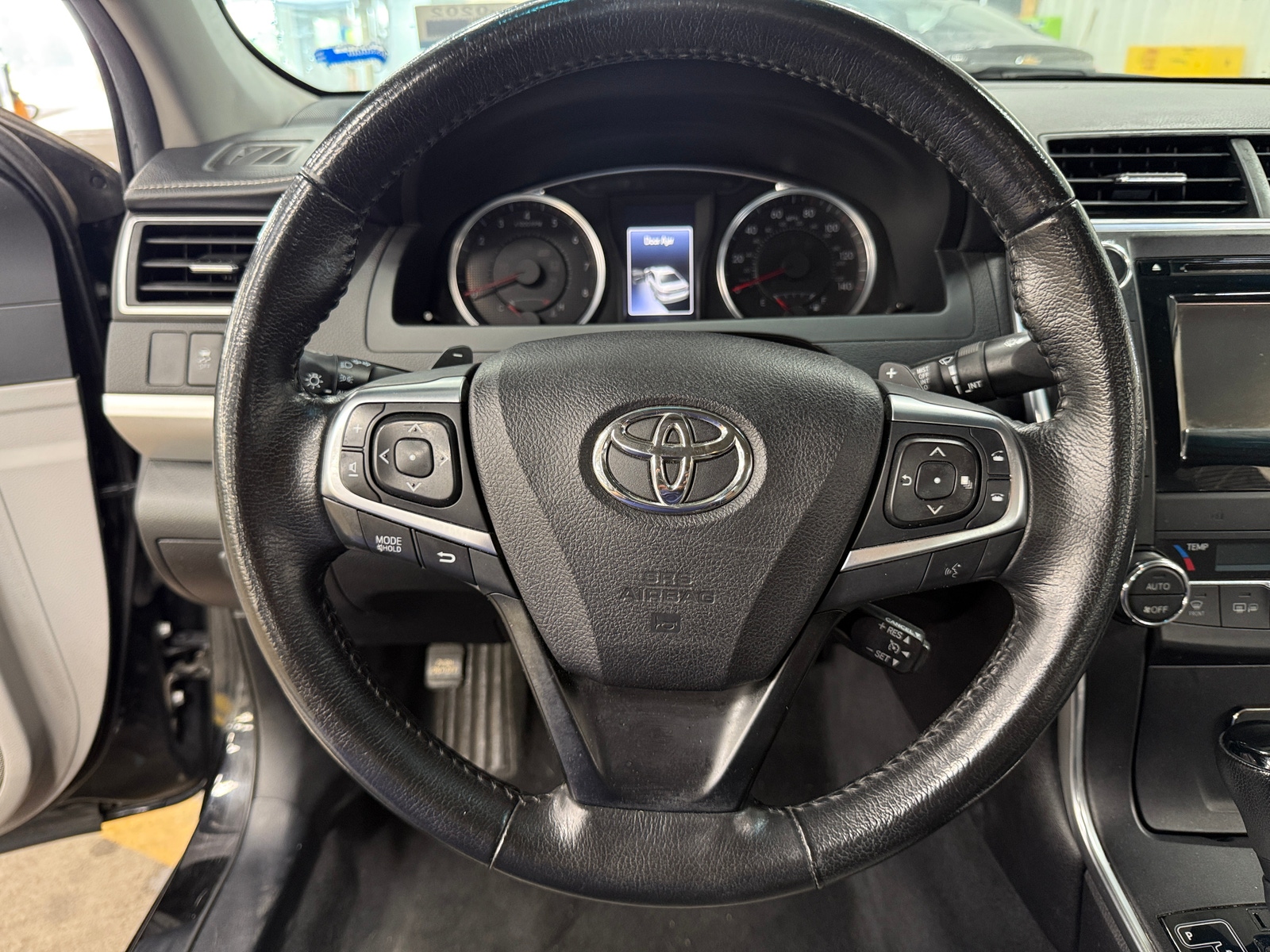 Thumbnail: 2015 Toyota Camry - 4