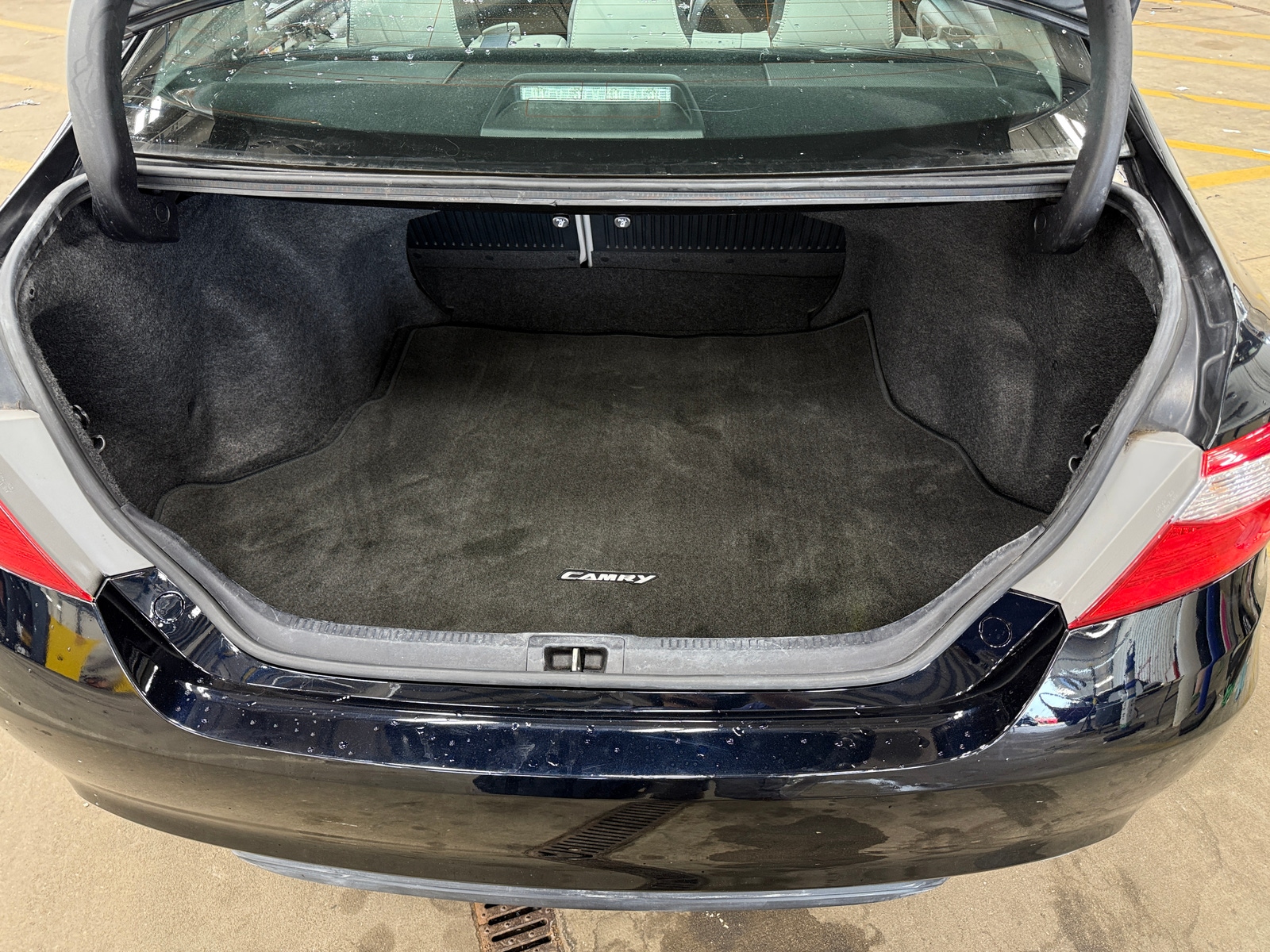 Thumbnail: 2015 Toyota Camry - 6