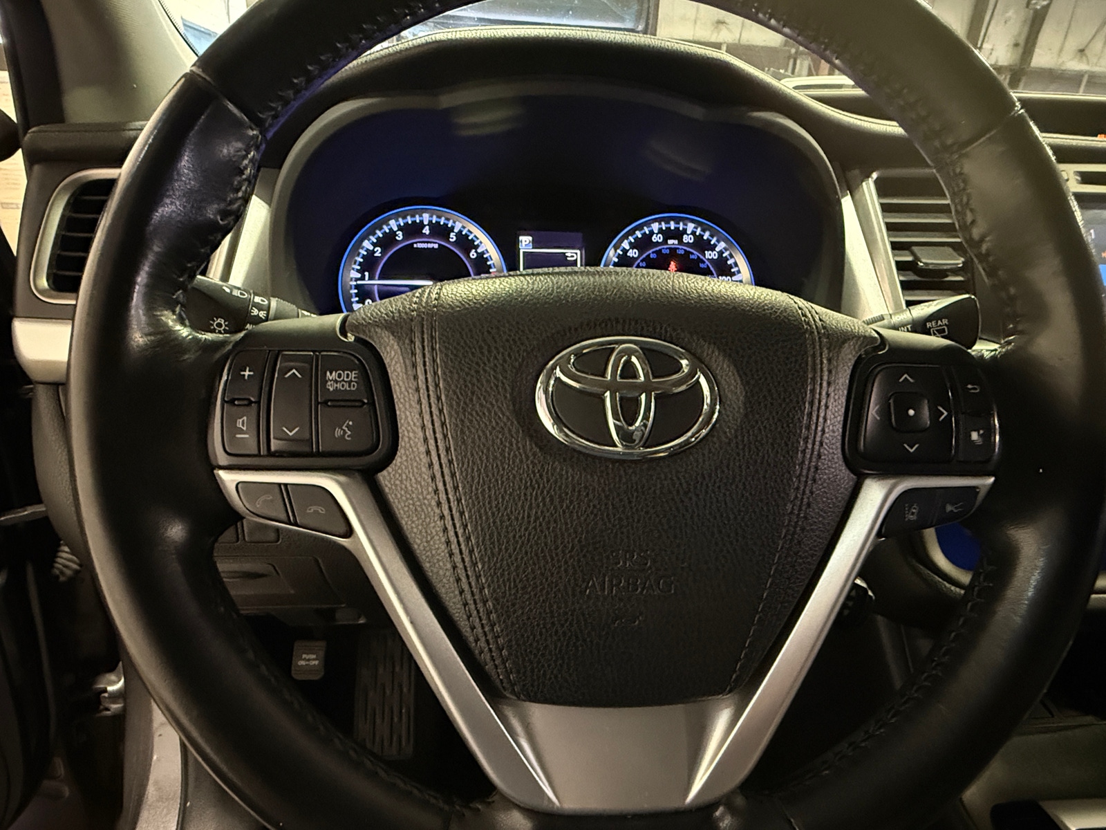 Thumbnail: 2018 Toyota Highlander - 4