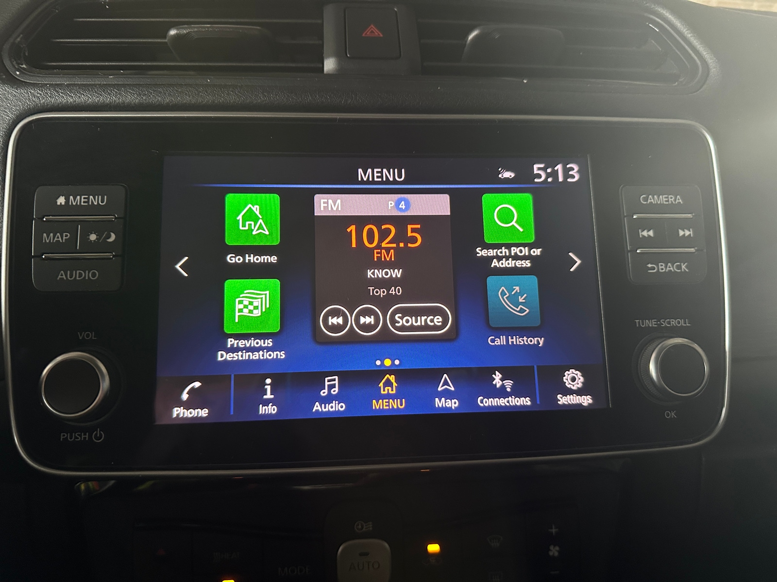 Thumbnail: 2022 Nissan Leaf - 4