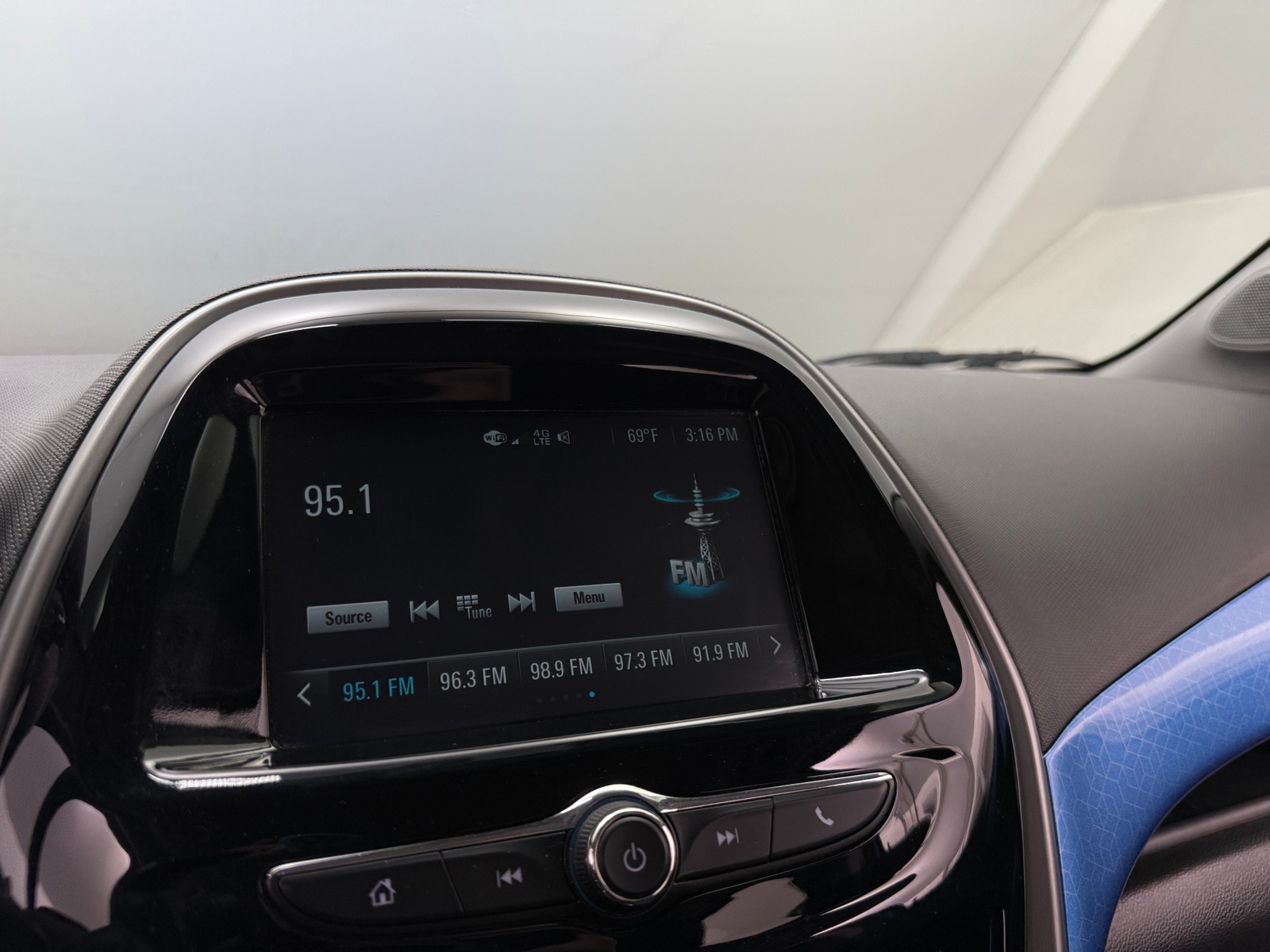 Thumbnail: 2018 Chevrolet Spark - 4
