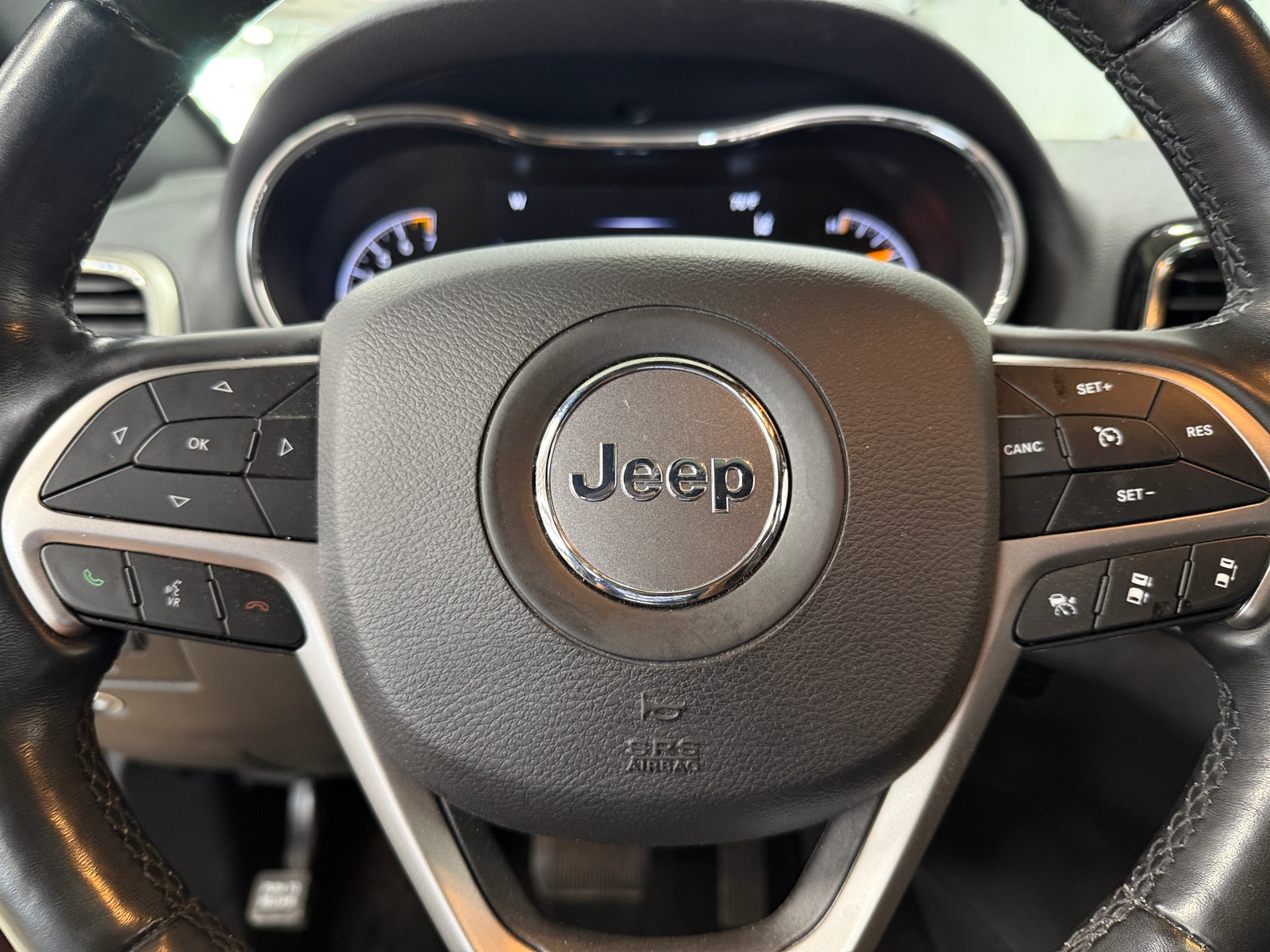 Thumbnail: 2020 Jeep Grand Cherokee - 5