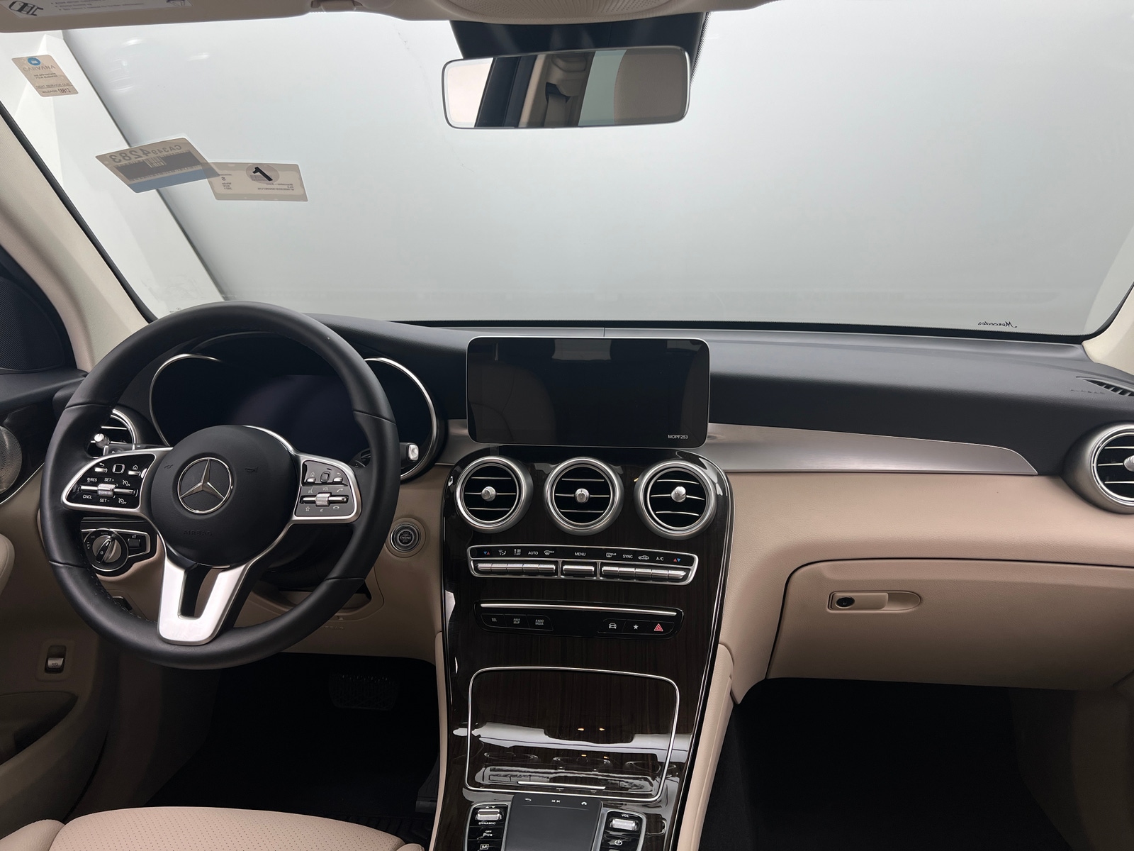 Thumbnail: 2021 Mercedes-Benz GLC - 2