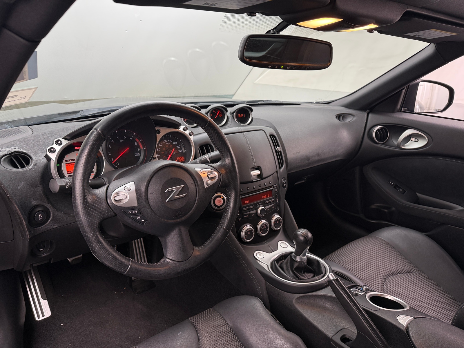 Thumbnail: 2011 Nissan Z - 2