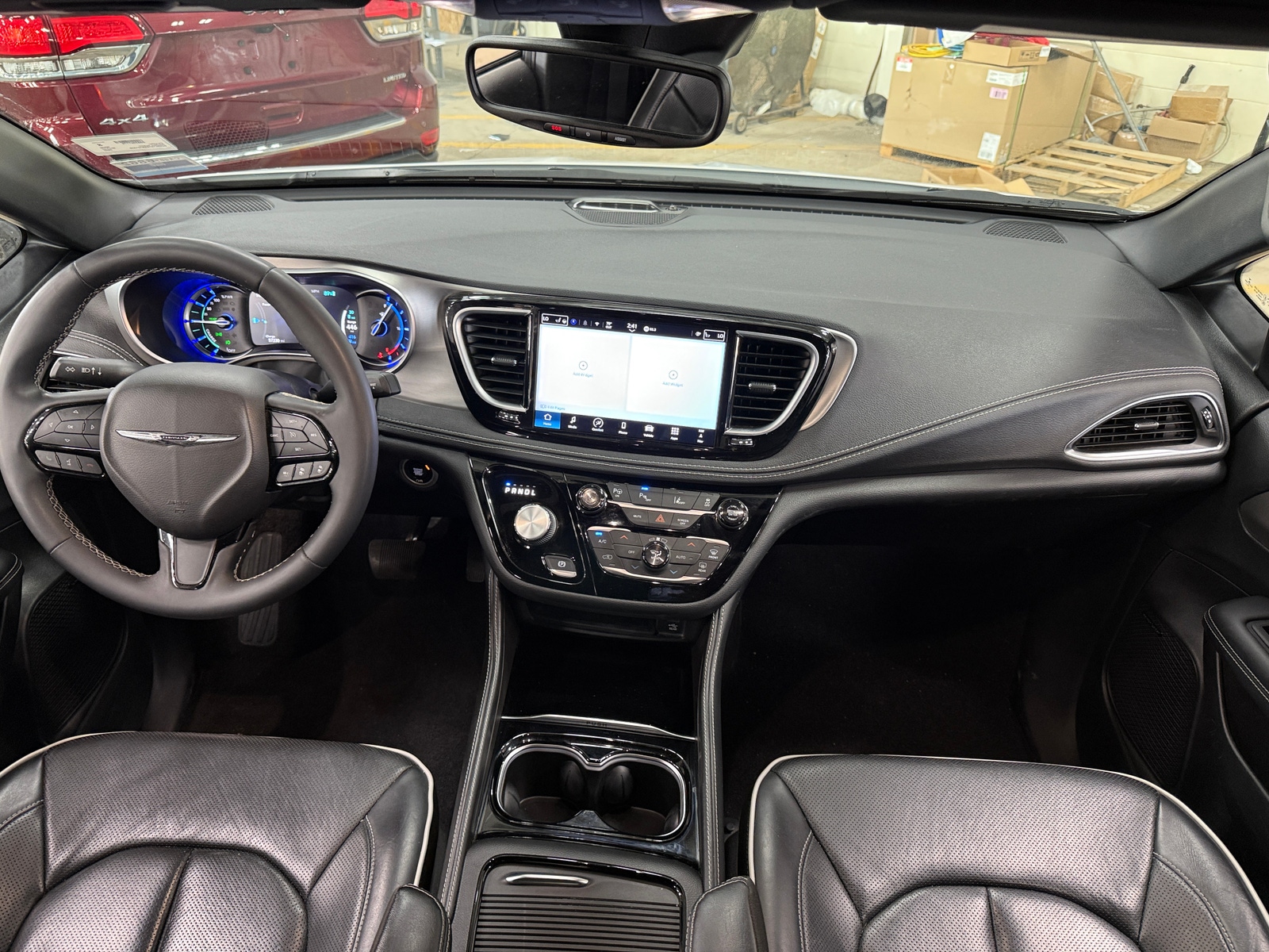 Thumbnail: 2022 Chrysler Pacifica - 2