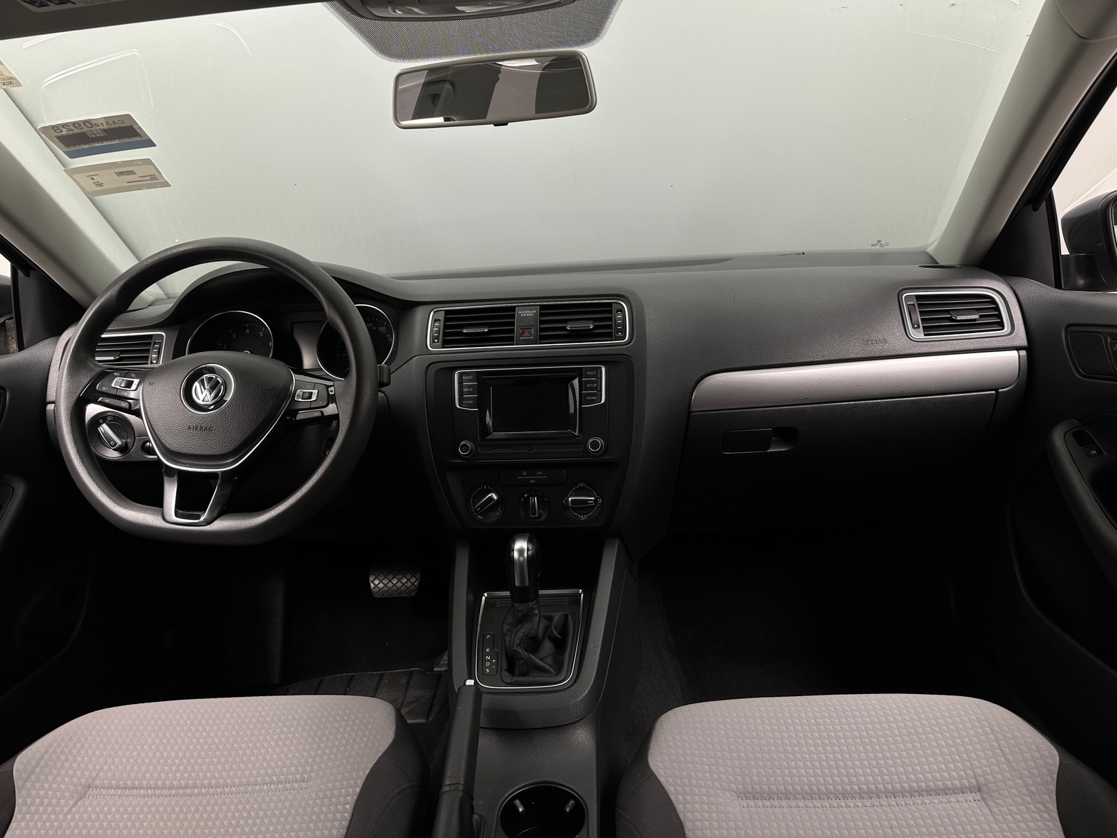 Thumbnail: 2017 Volkswagen Jetta - 3