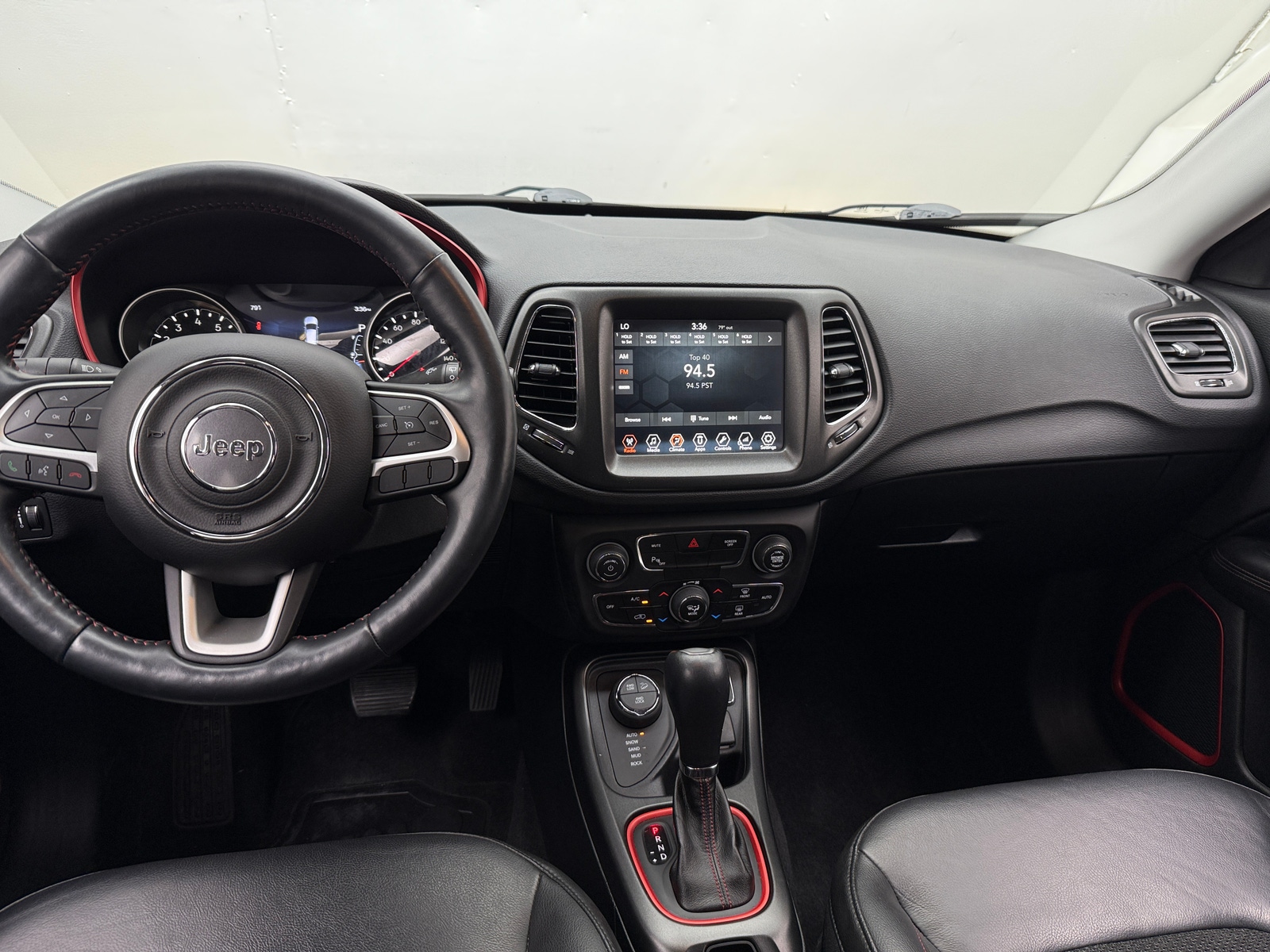Thumbnail: 2018 Jeep Compass - 3