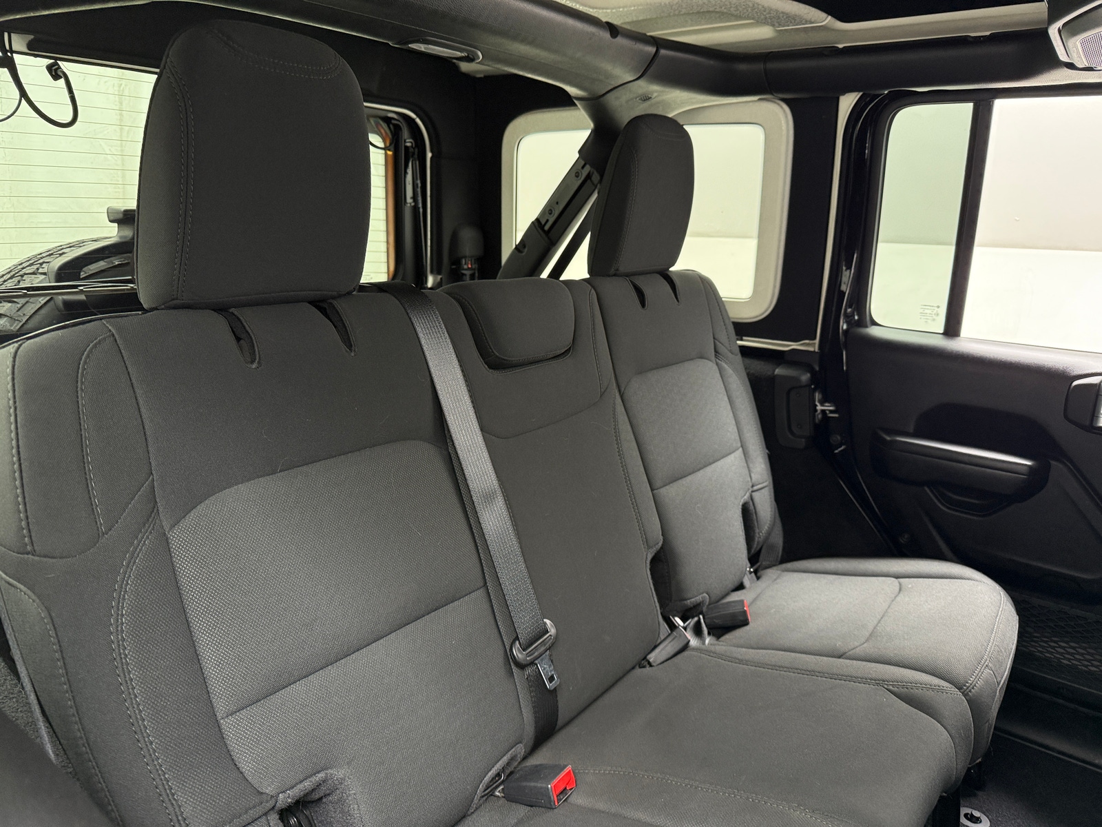 Thumbnail: 2021 Jeep Wrangler - 6