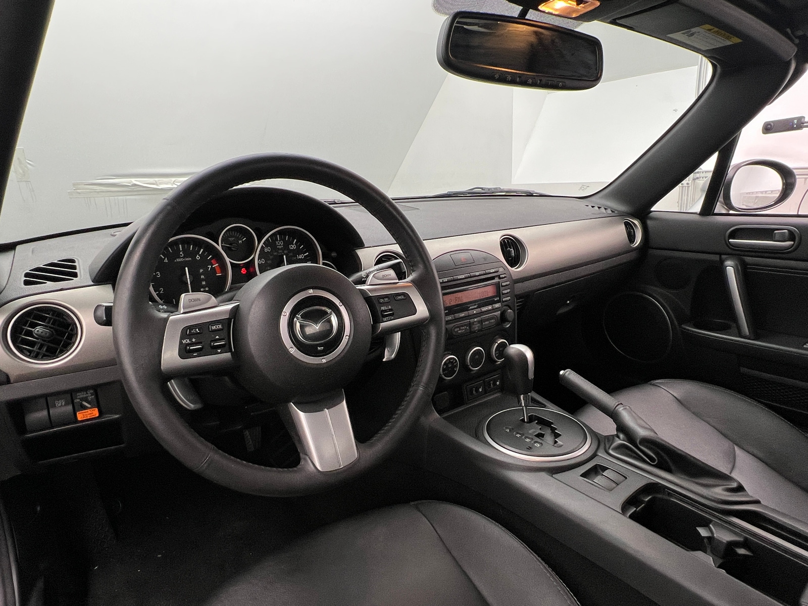 Thumbnail: 2011 Mazda MX-5 Miata - 2