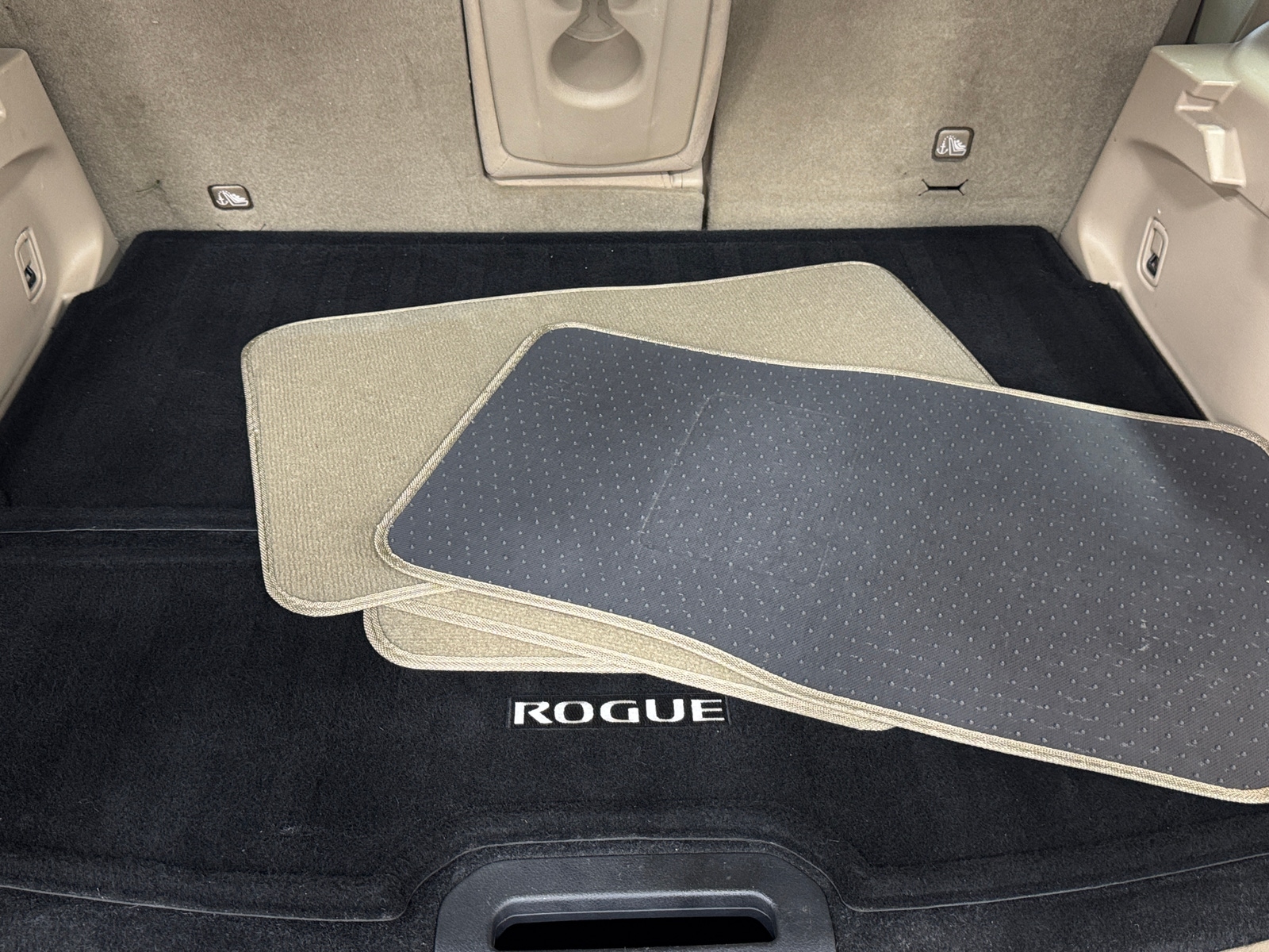 Thumbnail: 2015 Nissan Rogue - 7