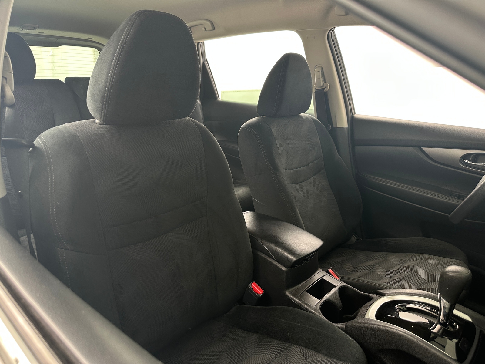 Thumbnail: 2016 Nissan Rogue - 2