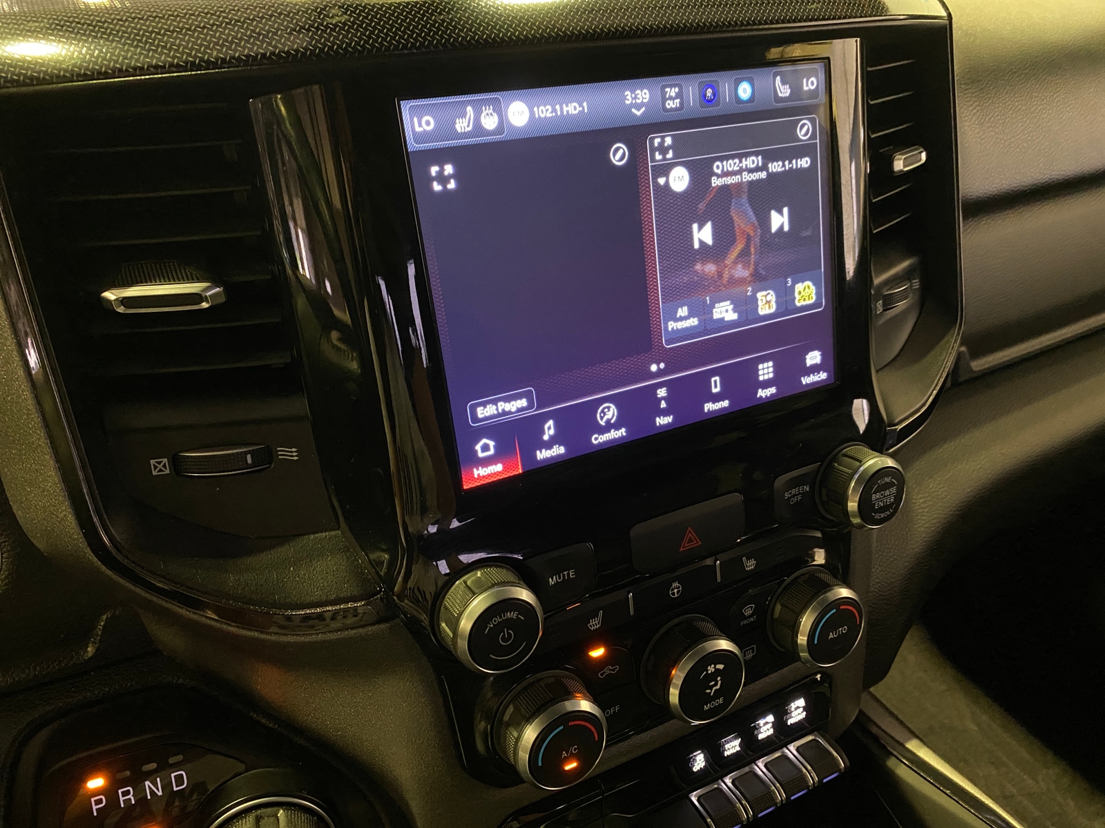 Thumbnail: 2022 RAM 1500 - 4