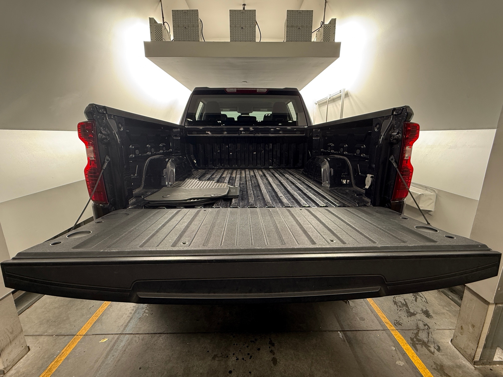Thumbnail: 2024 Chevrolet Silverado 1500 - 7