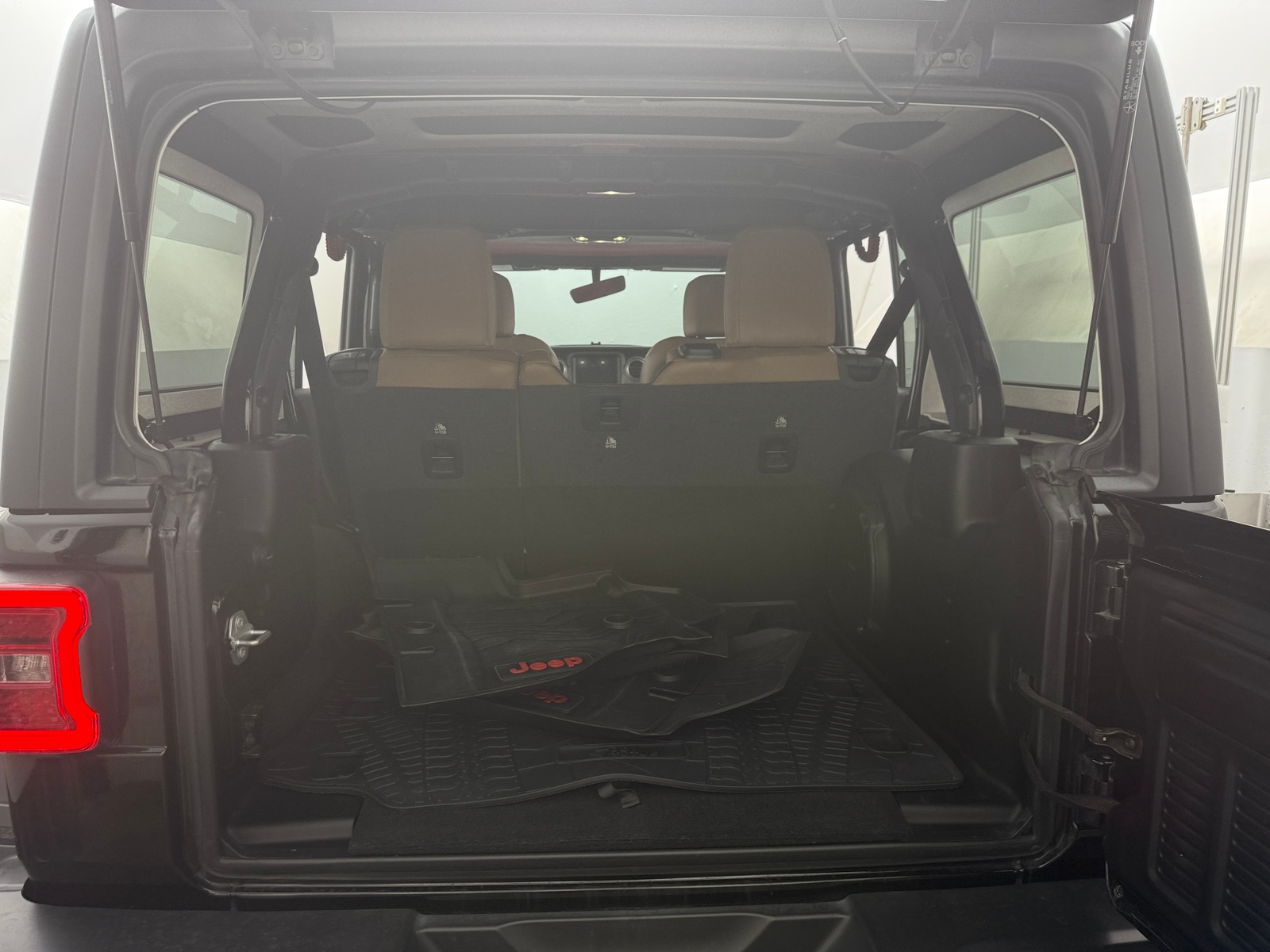 Thumbnail: 2021 Jeep Wrangler - 7