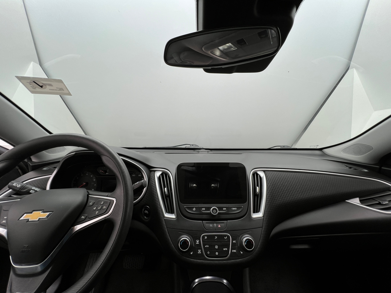 Thumbnail: 2024 Chevrolet Malibu - 3