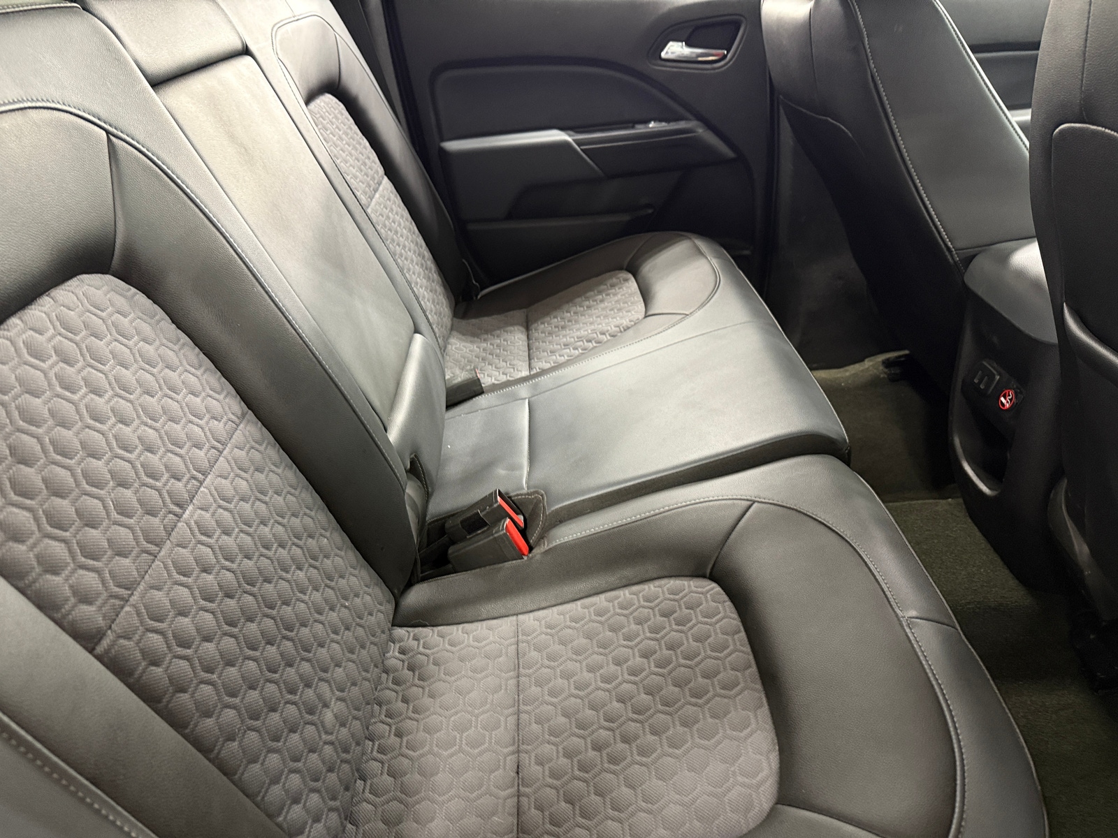 Thumbnail: 2016 Chevrolet Colorado - 5