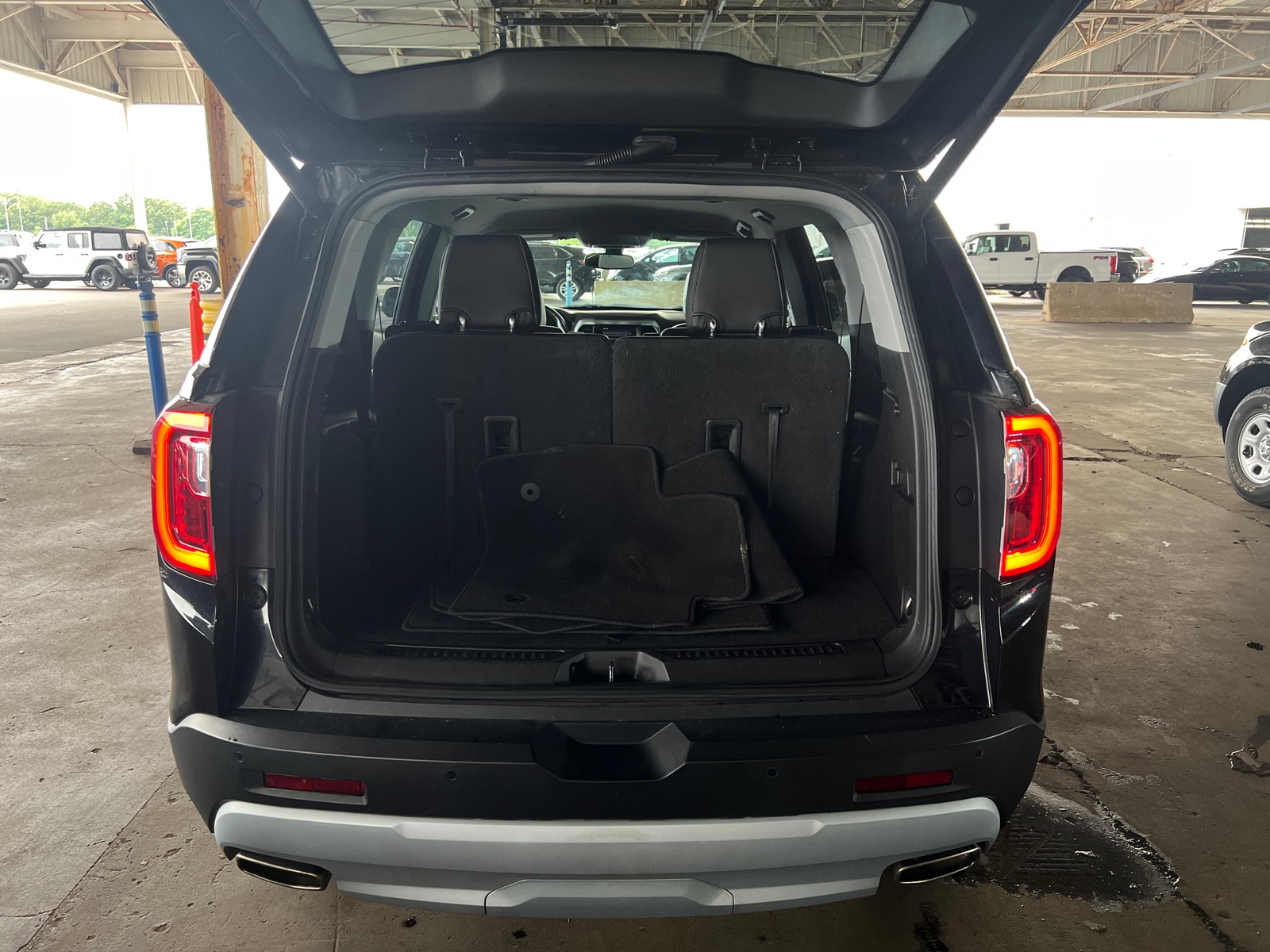Thumbnail: 2020 GMC Acadia - 6