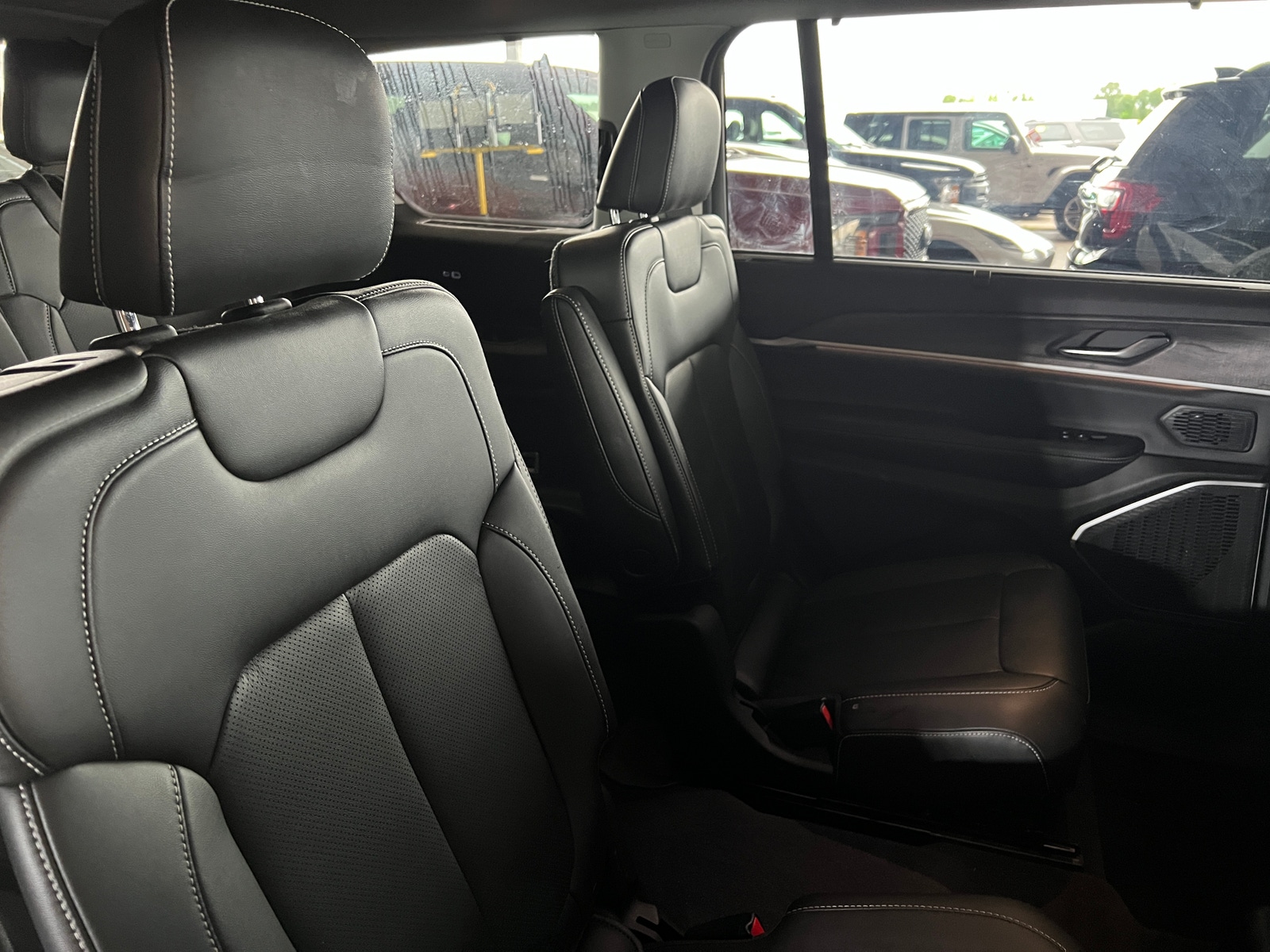 Thumbnail: 2022 Jeep Grand Cherokee L - 5