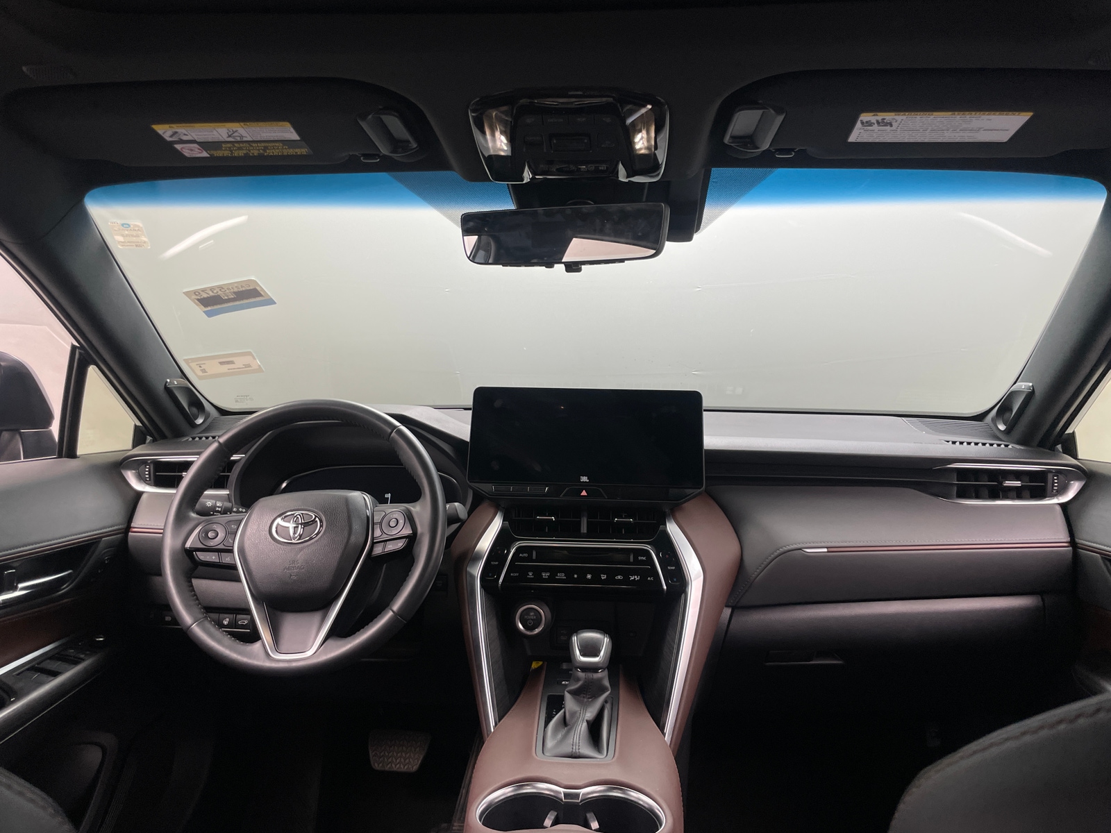 Thumbnail: 2023 Toyota Venza - 2