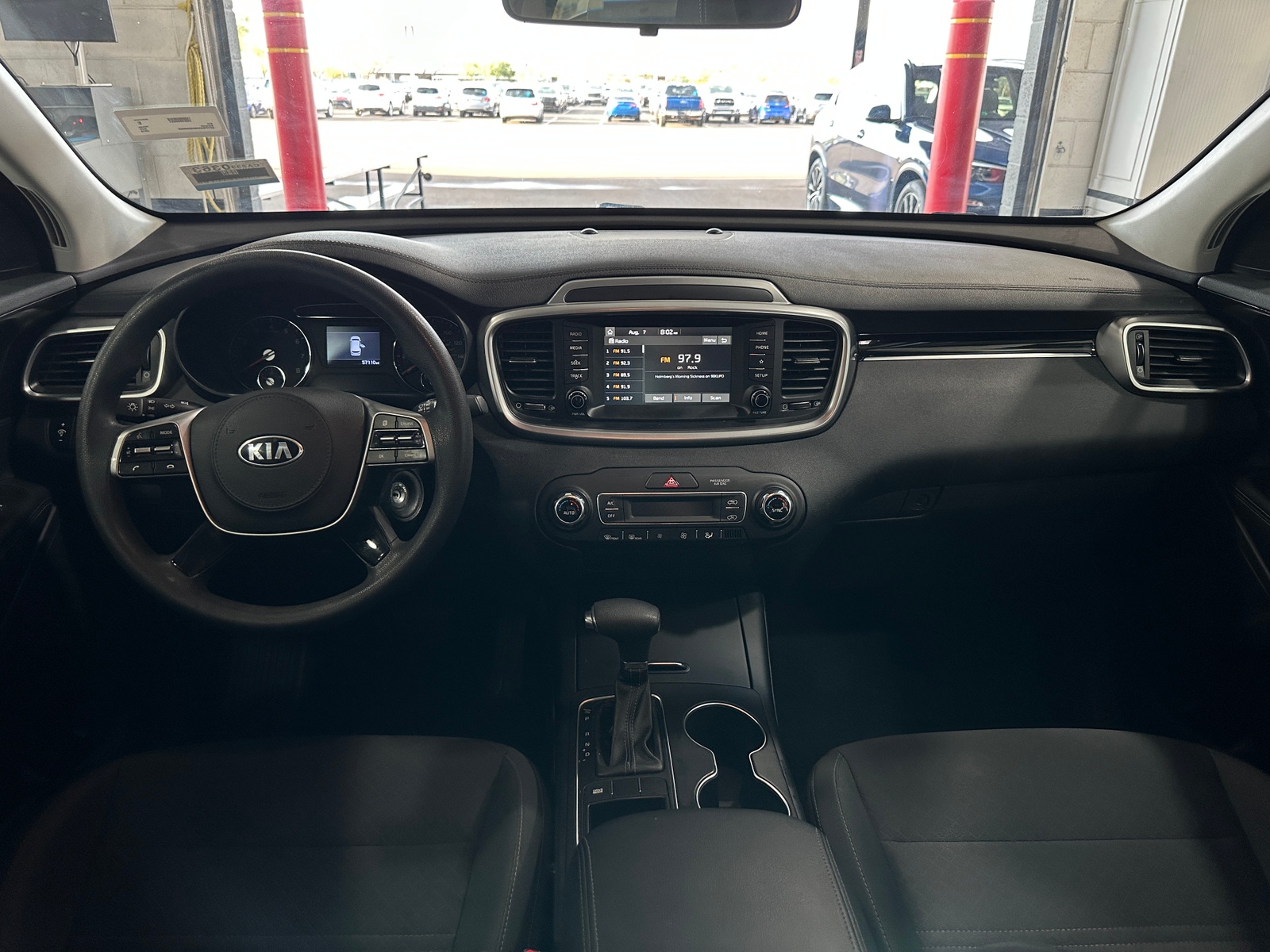 Thumbnail: 2019 Kia Sorento - 3