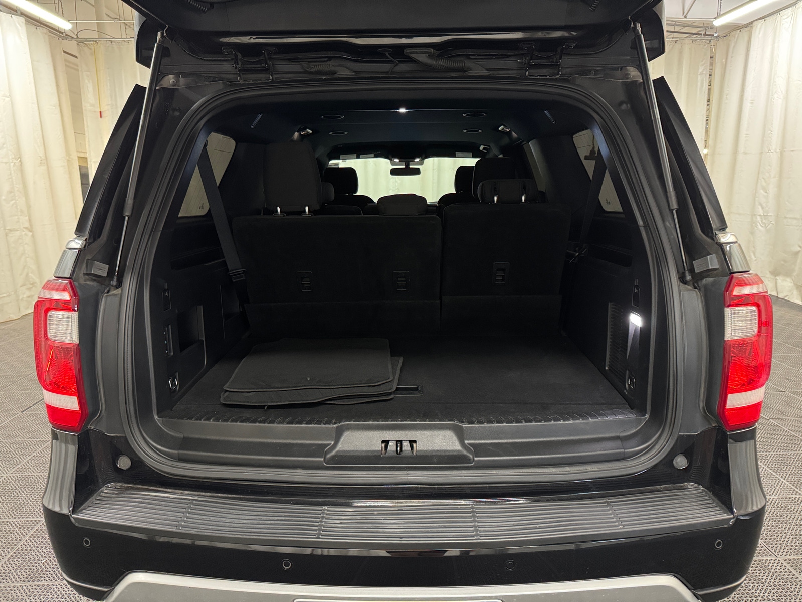 Thumbnail: 2019 Ford Expedition MAX - 7