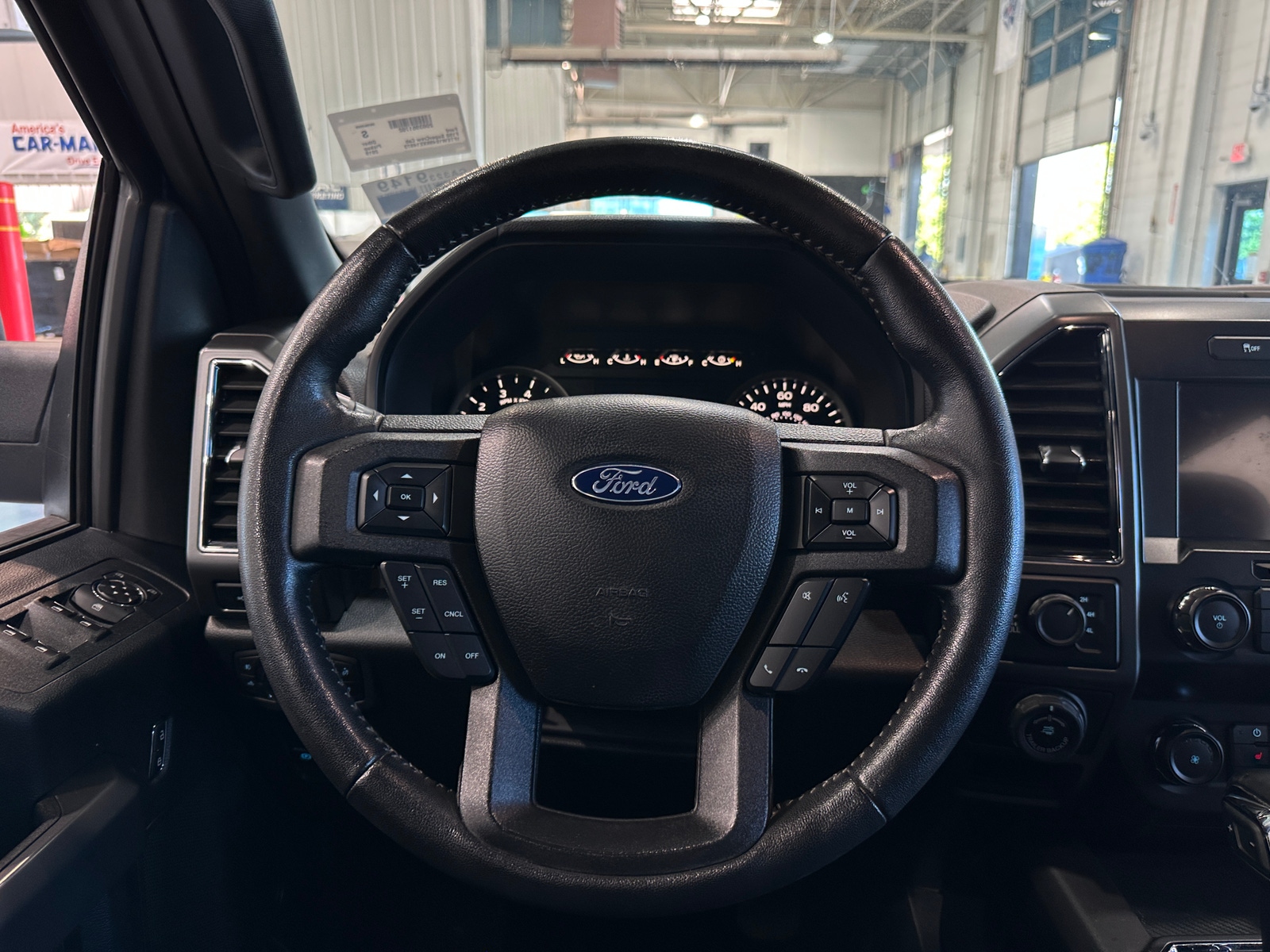 Thumbnail: 2019 Ford Econoline - 5