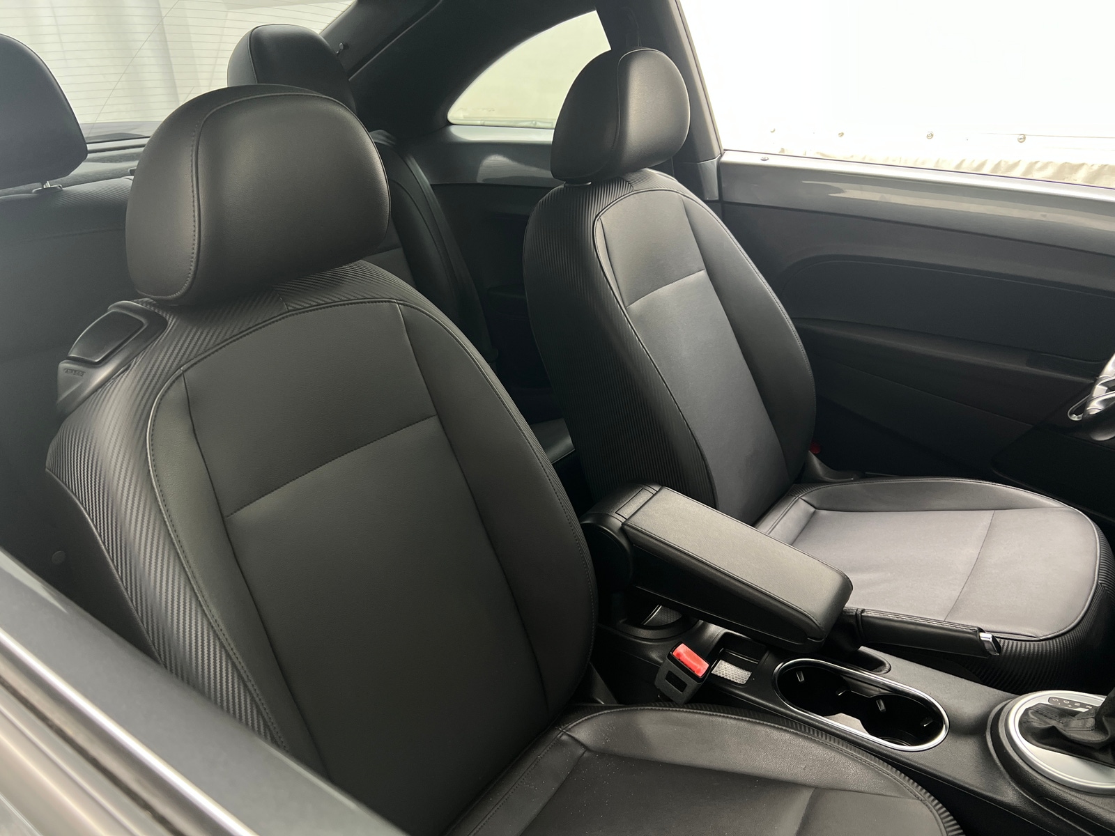 Thumbnail: 2016 Volkswagen Beetle - 2