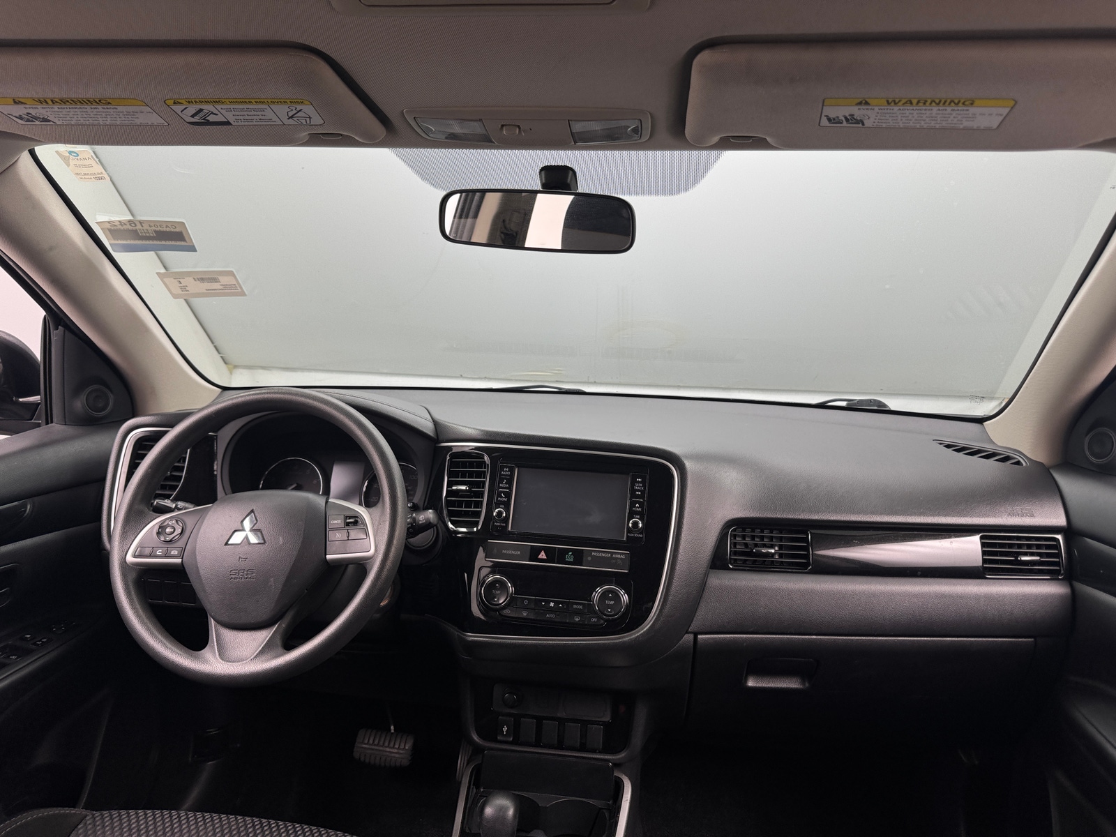 Thumbnail: 2019 Mitsubishi Outlander - 3