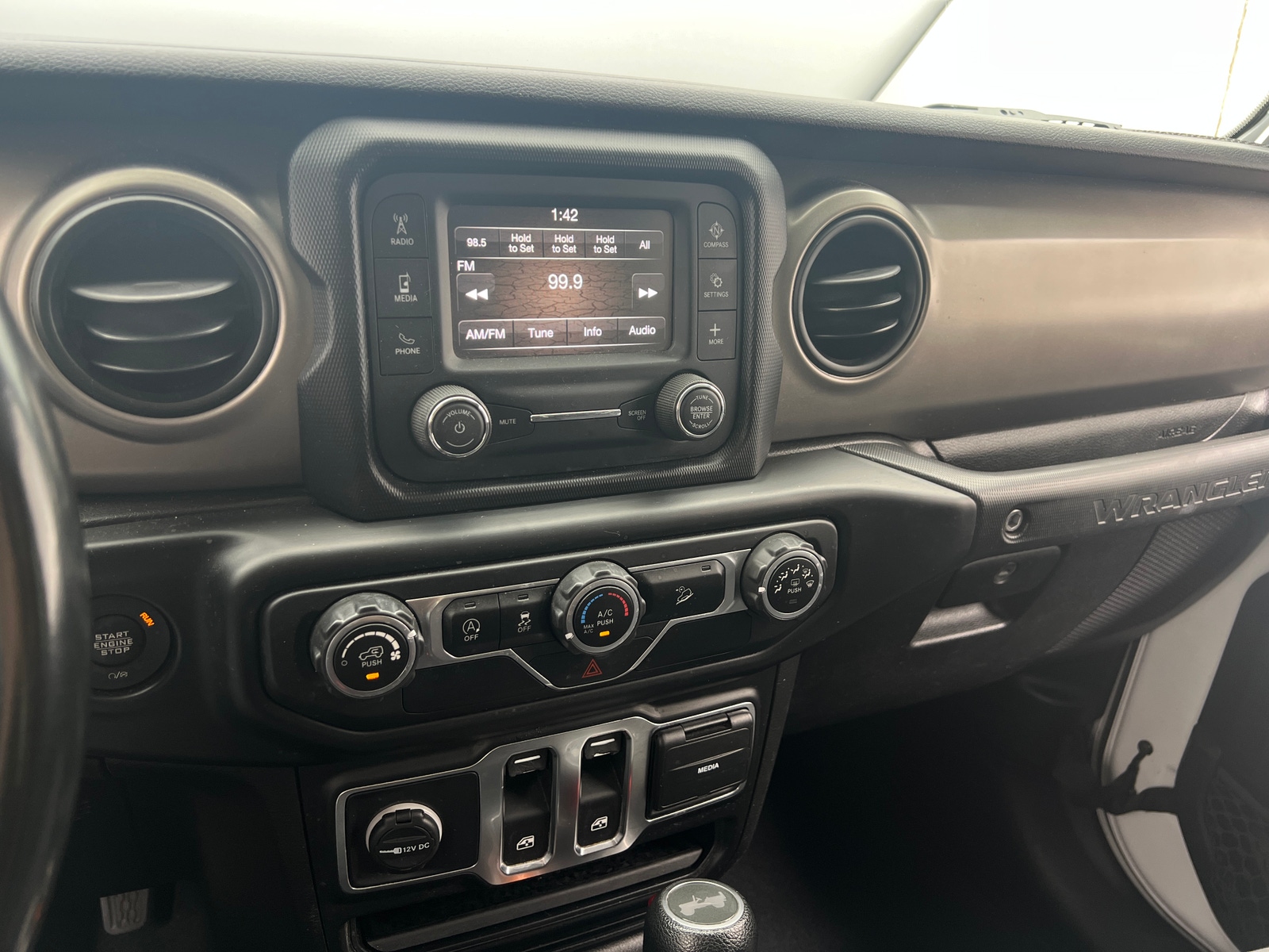 Thumbnail: 2020 Jeep Wrangler - 4