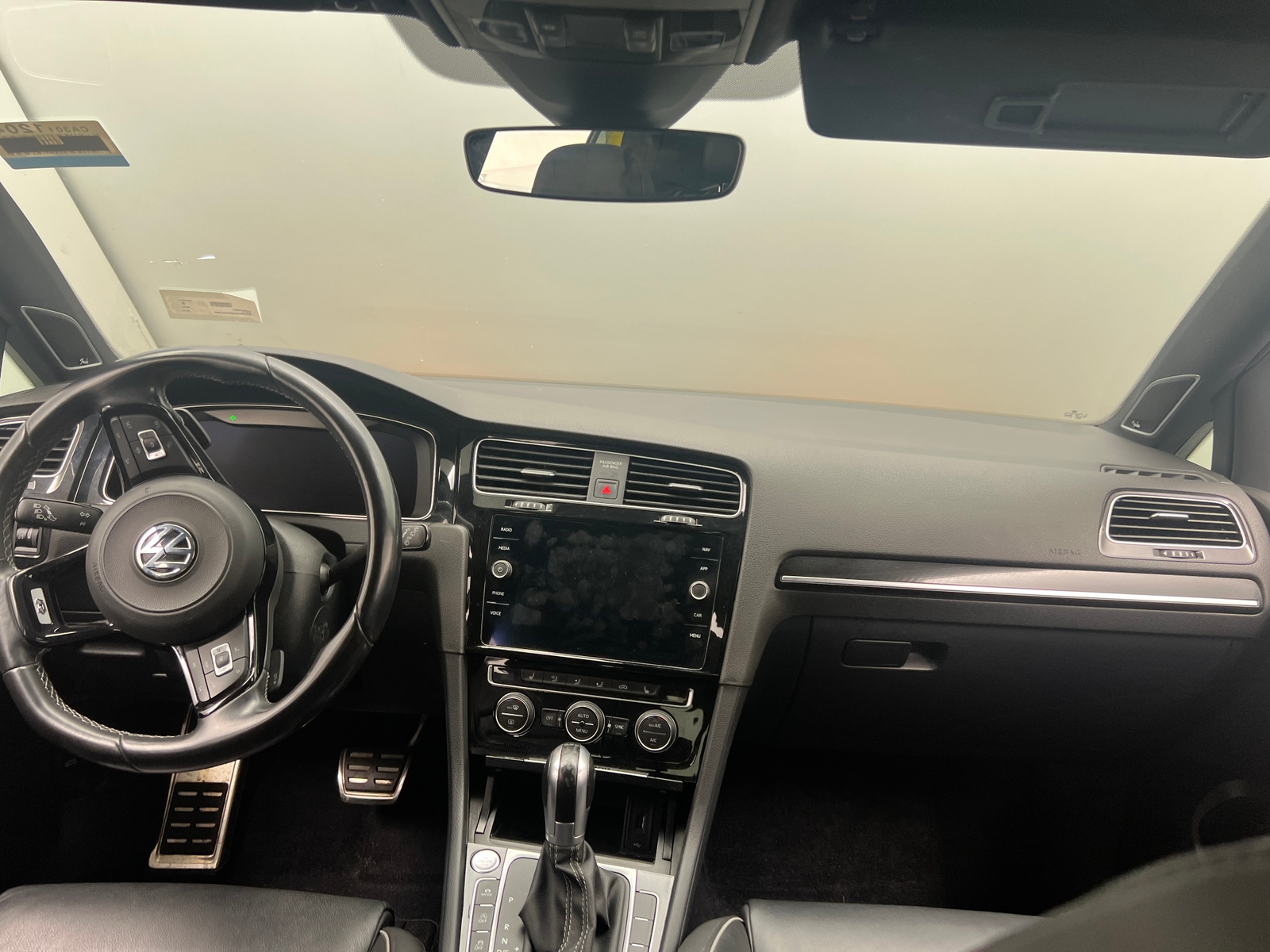 Thumbnail: 2019 Volkswagen Golf - 2