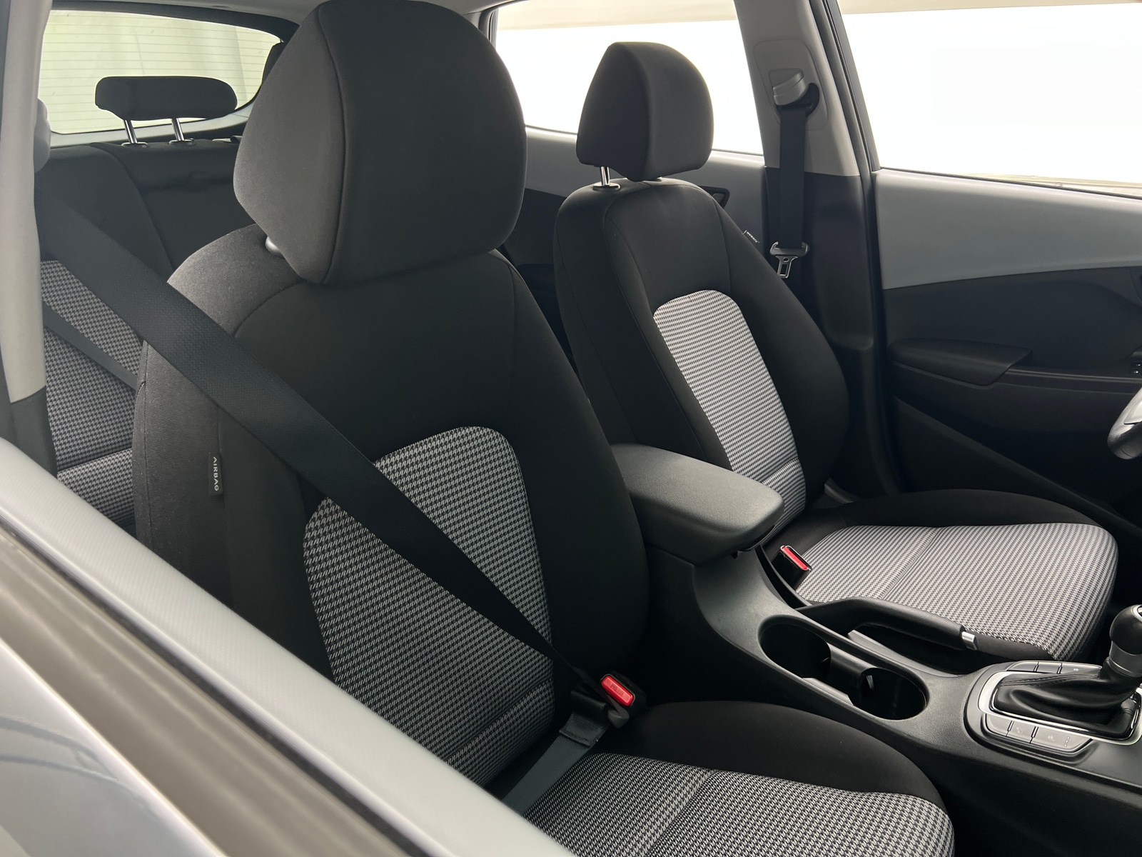 Thumbnail: 2021 Hyundai Kona - 2
