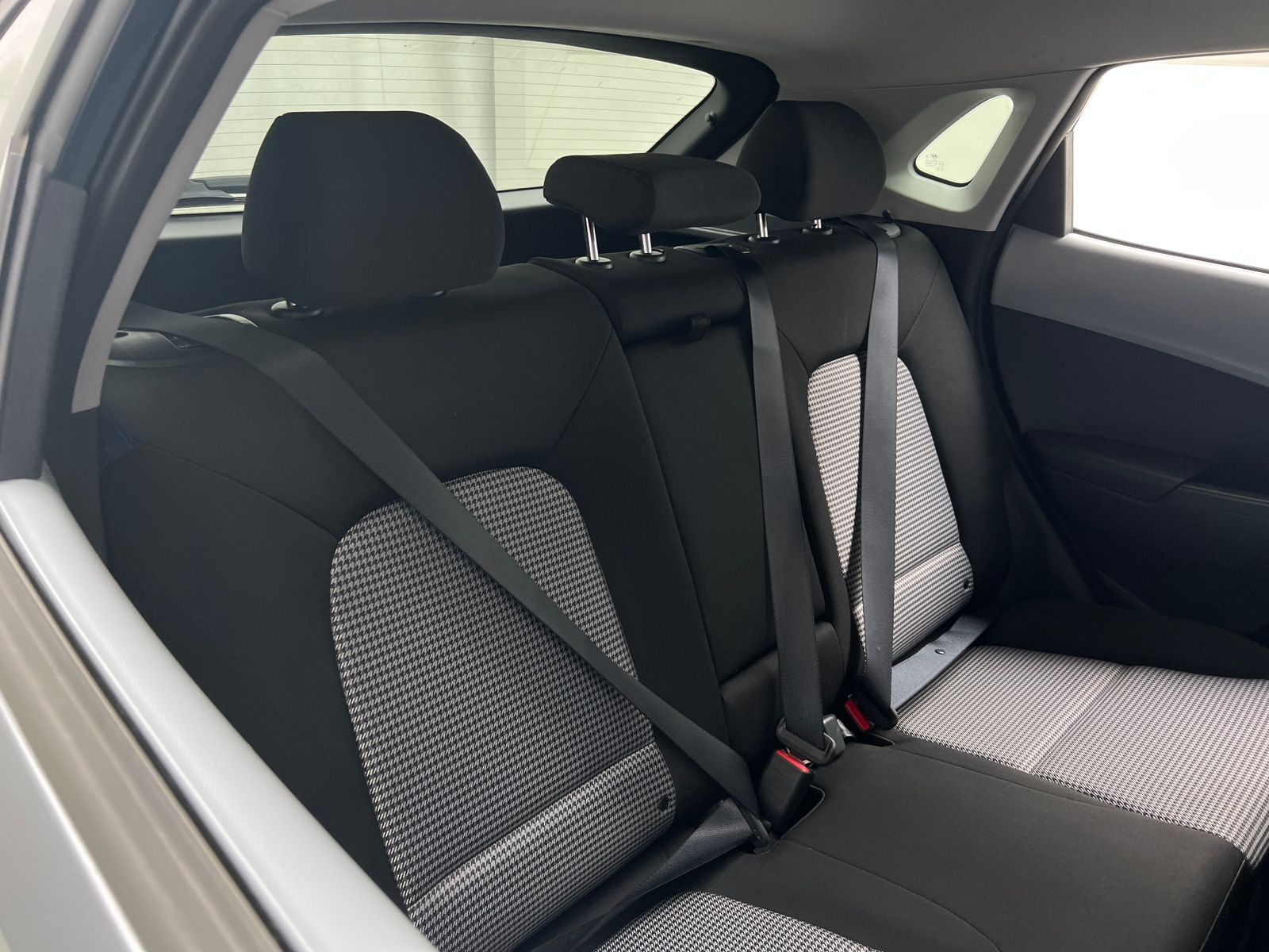 Thumbnail: 2021 Hyundai Kona - 6