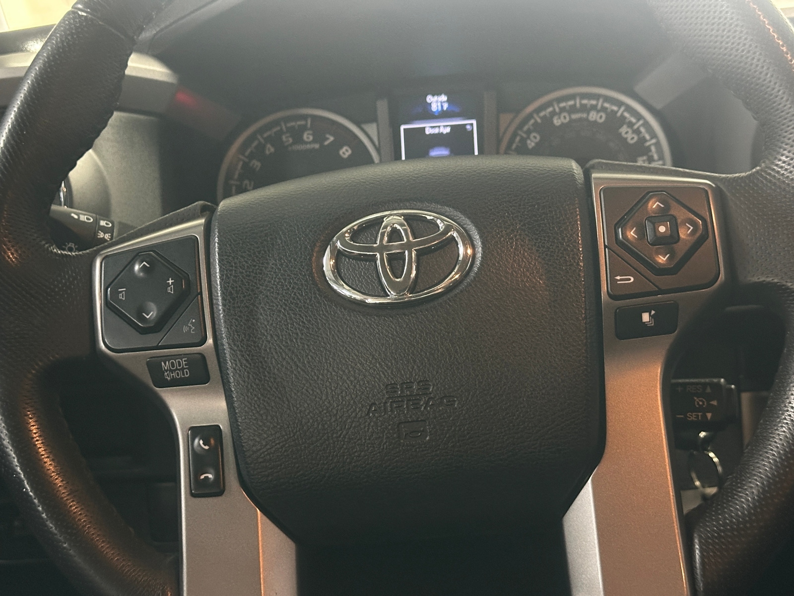 Thumbnail: 2017 Toyota Tacoma - 5