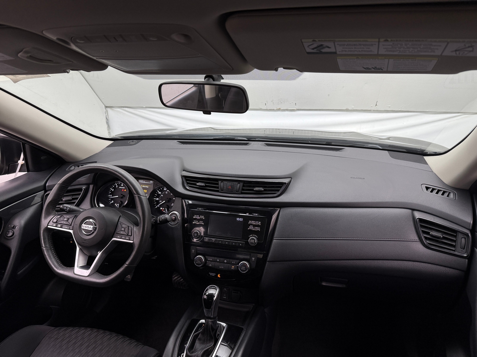 Thumbnail: 2017 Nissan Rogue - 3