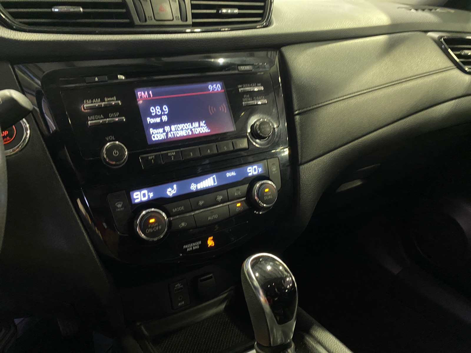 Thumbnail: 2017 Nissan Rogue - 4
