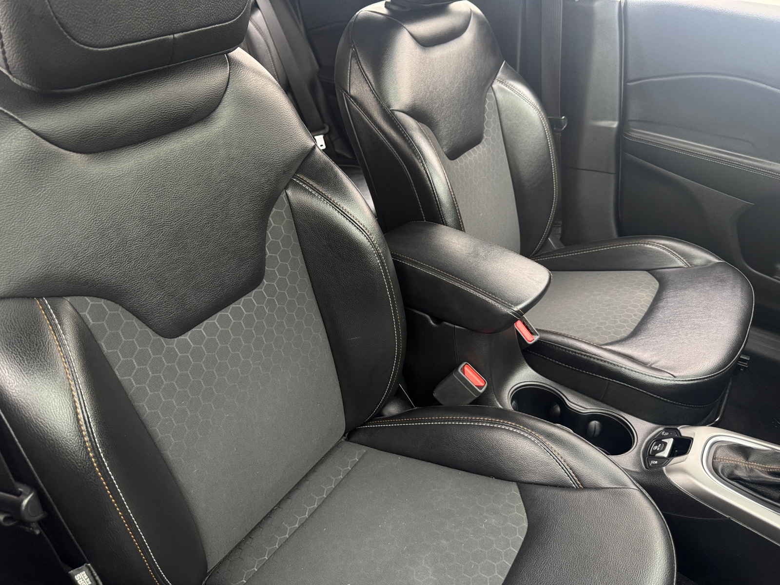 Thumbnail: 2018 Jeep Compass - 2