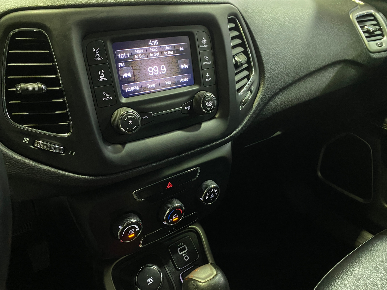 Thumbnail: 2018 Jeep Compass - 4
