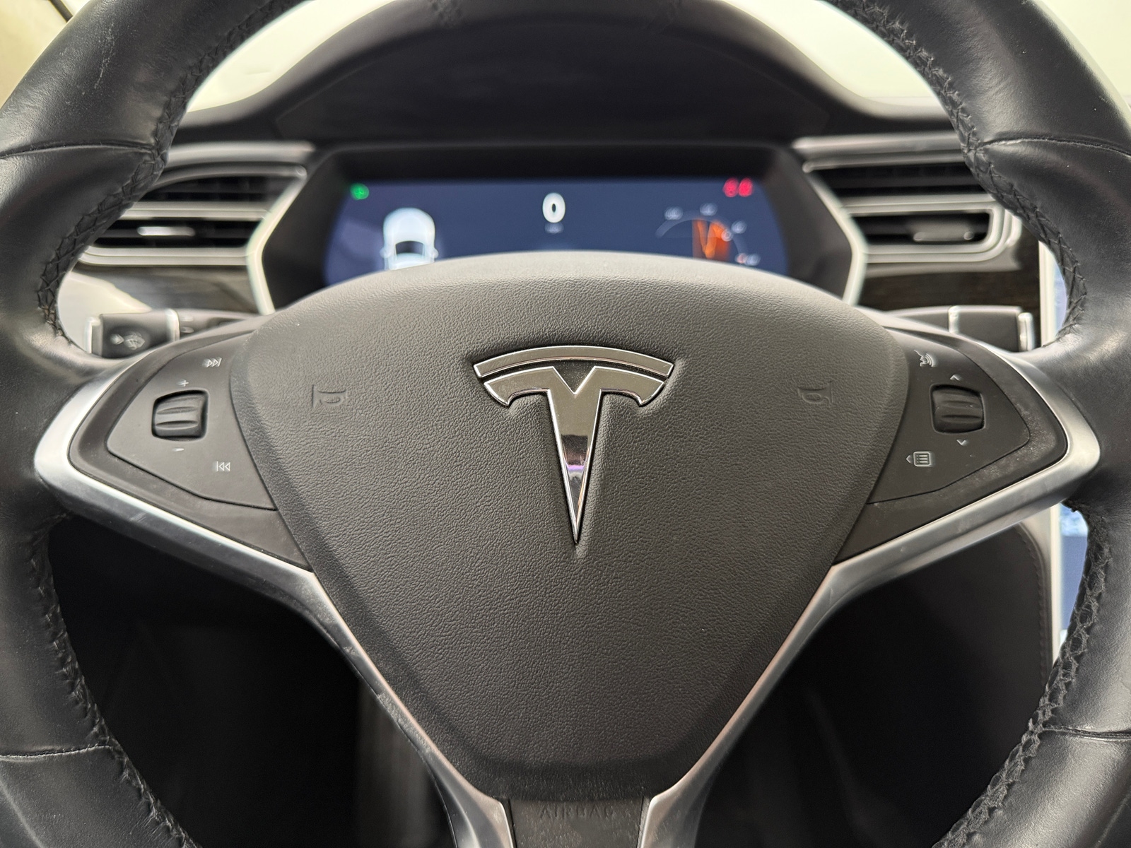 Thumbnail: 2016 Tesla Model S - 5