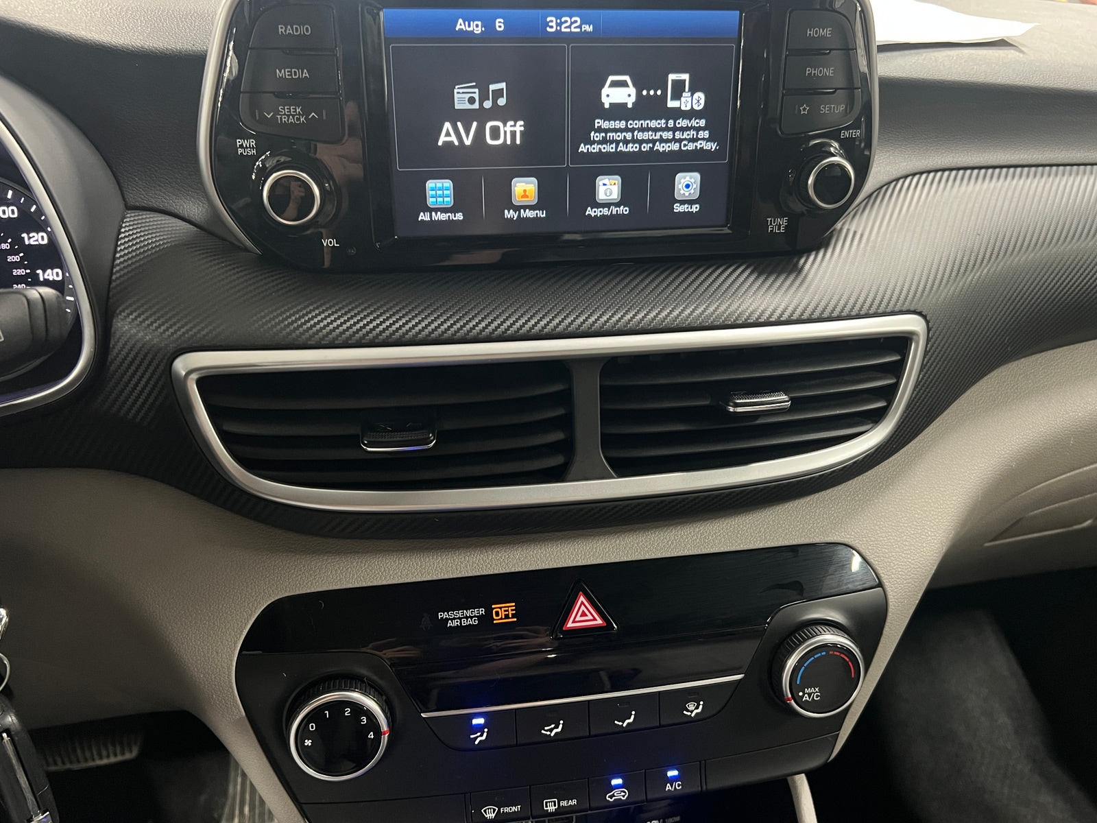 Thumbnail: 2019 Hyundai Tucson - 4