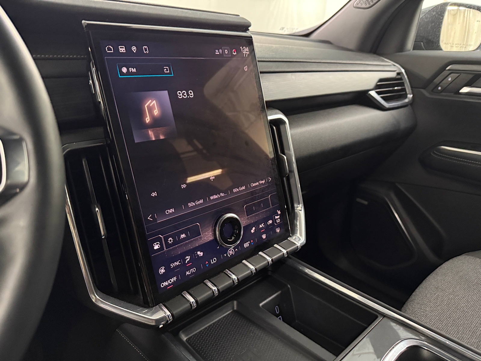 Thumbnail: 2025 GMC Acadia - 4