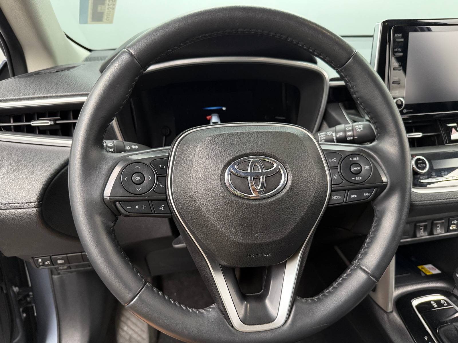 Thumbnail: 2022 Toyota Corolla Cross - 4