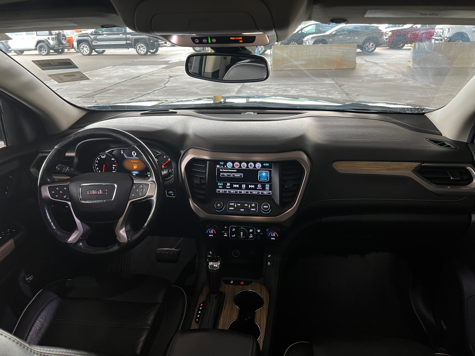 Thumbnail: 2019 GMC Acadia - 2